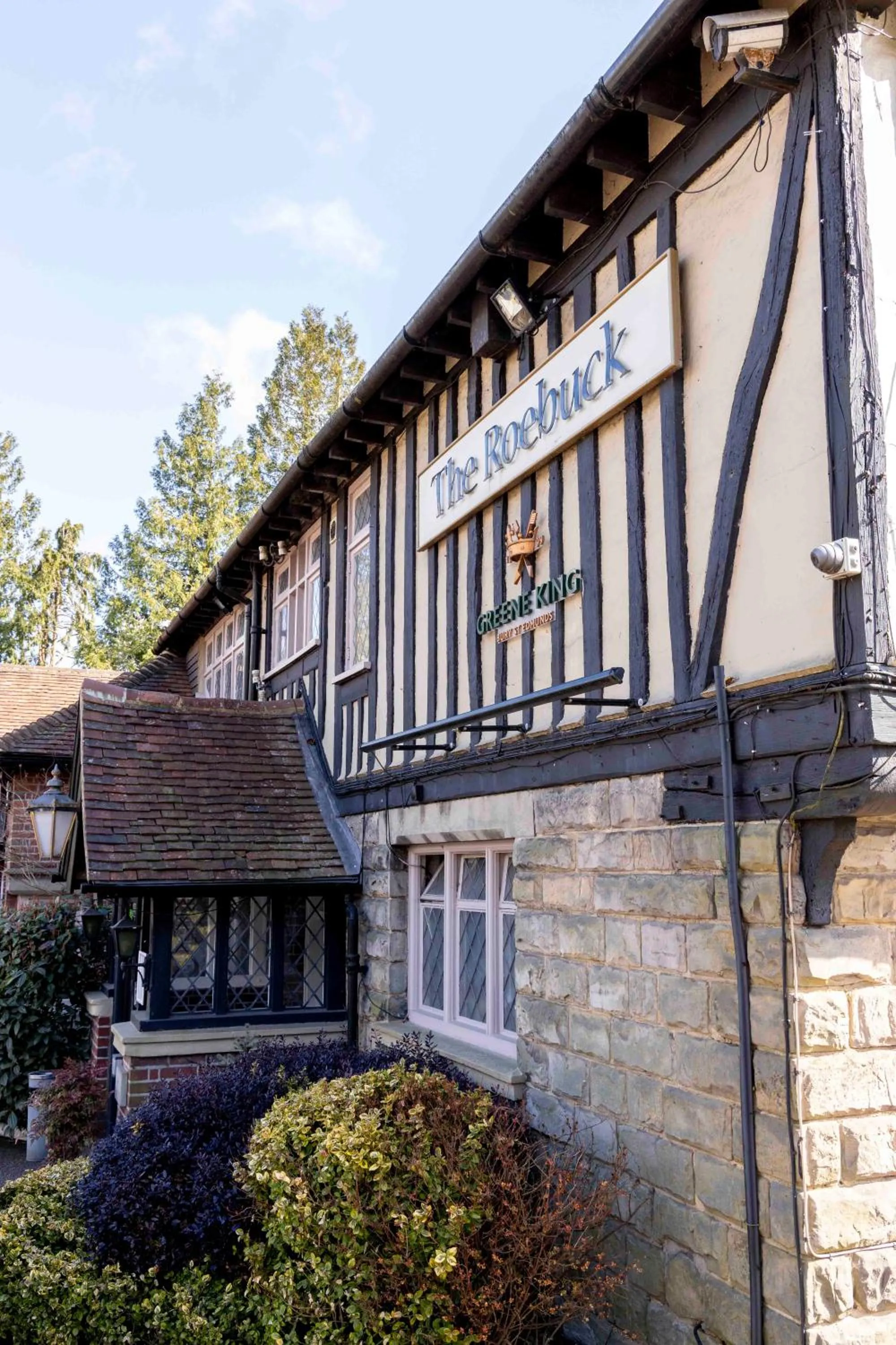 Roebuck by Greene King Inns