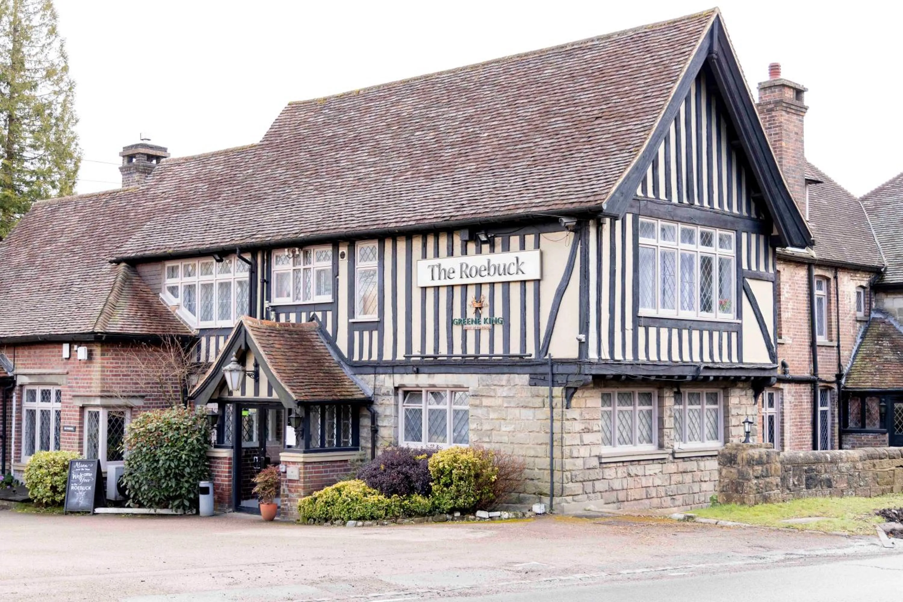 Roebuck by Greene King Inns