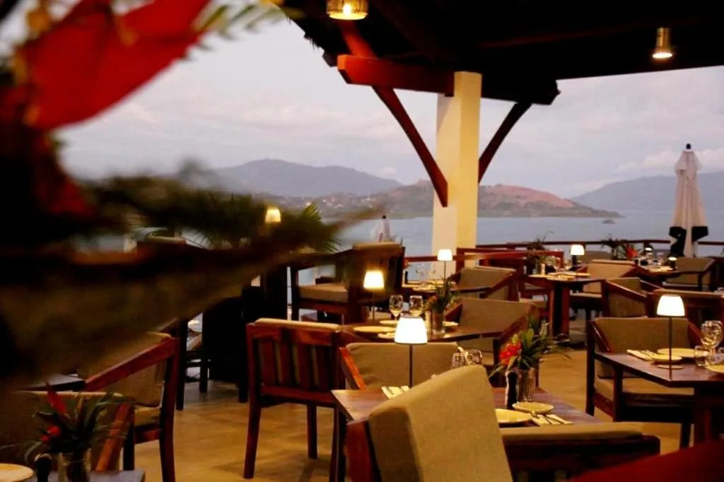 Restaurant/places to eat in Andriana Resort & Spa