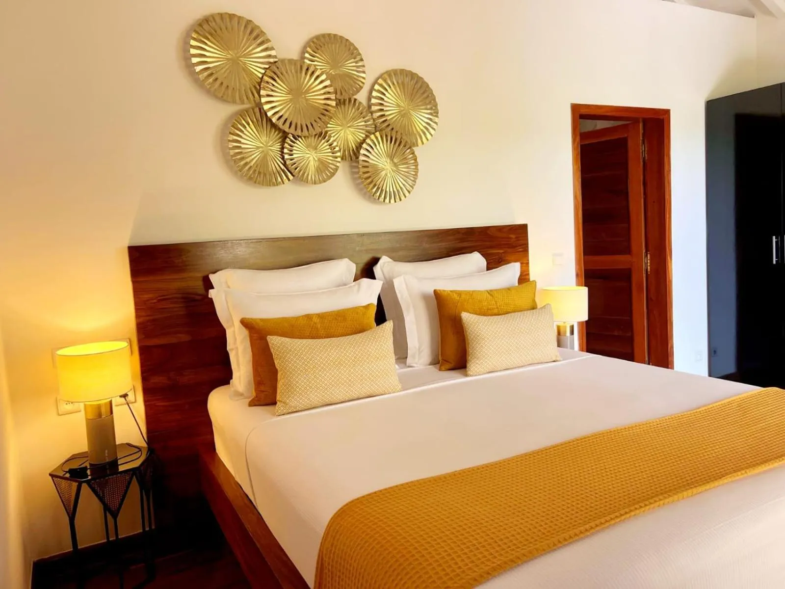 Bed in Andriana Resort & Spa