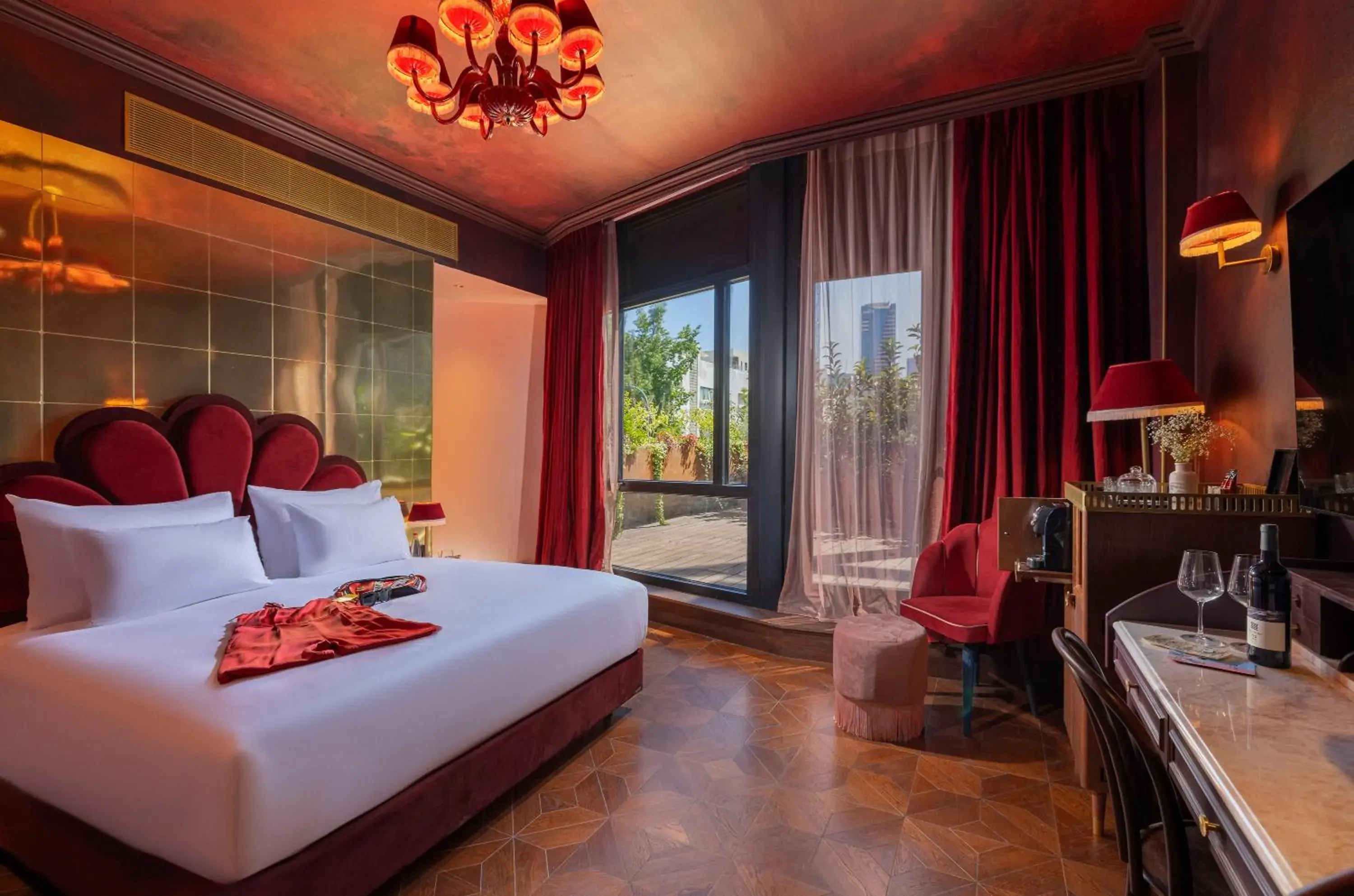 Play Levontin Play Levontin