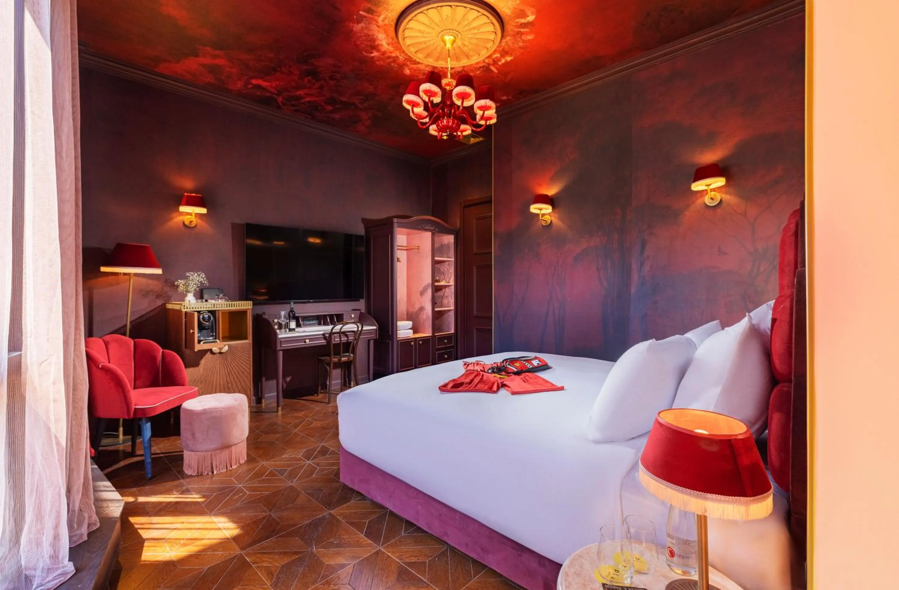 Bedroom, Bed in Play Levontin