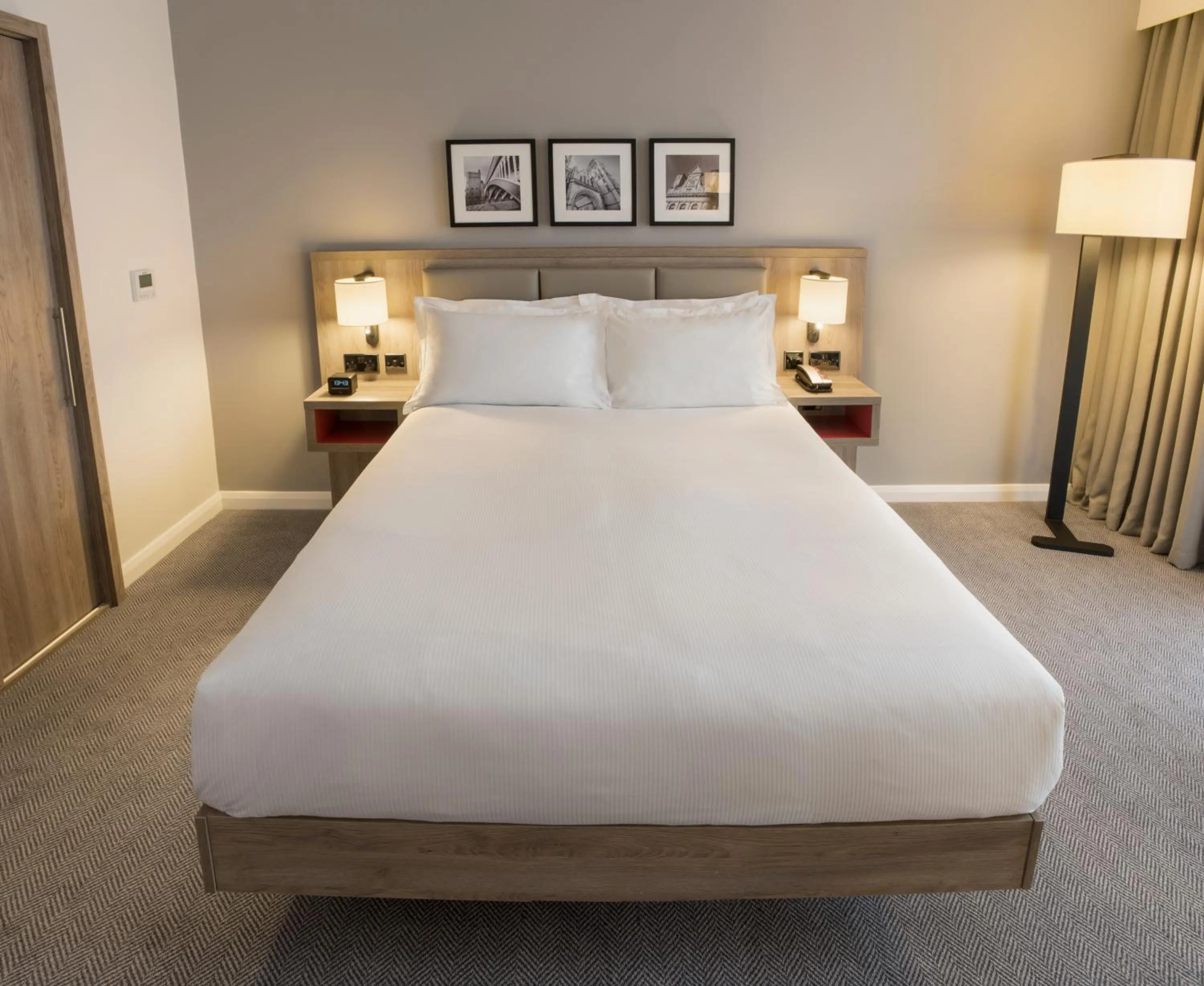 Bed in Hilton Garden Inn Manchester Emirates Old Trafford