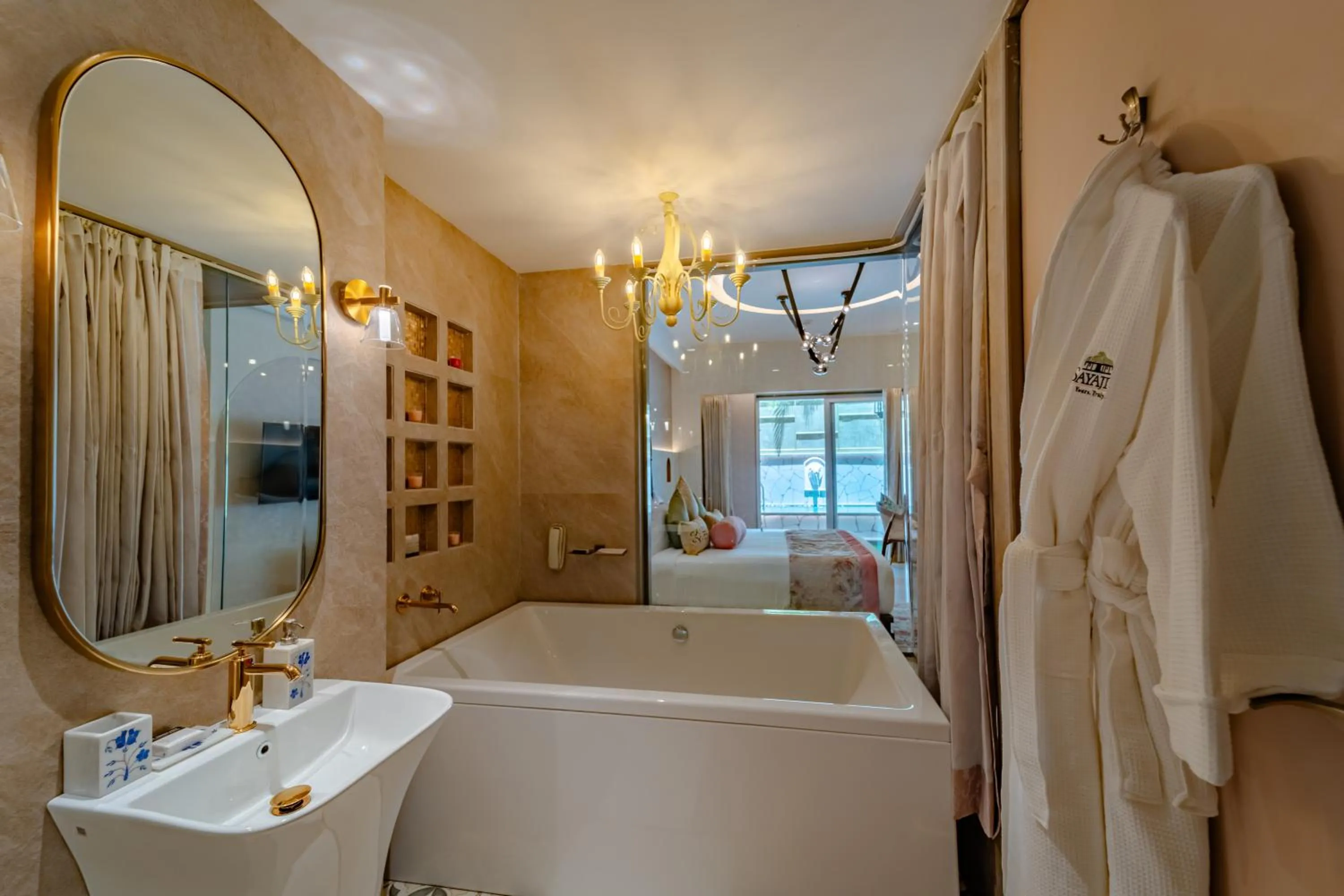 Bathroom, Bed in Sayaji Indore