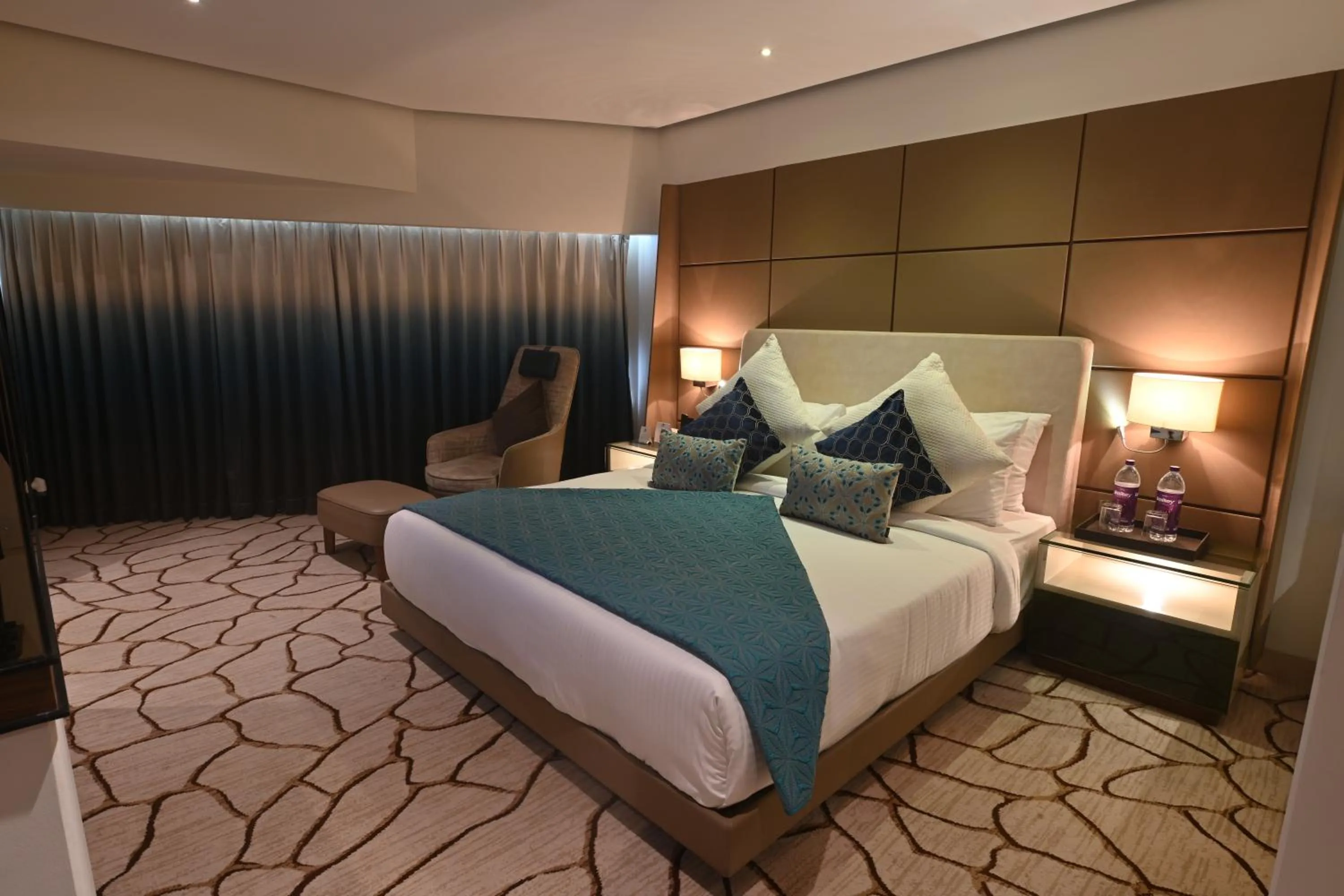 Bedroom, Bed in Sayaji Indore