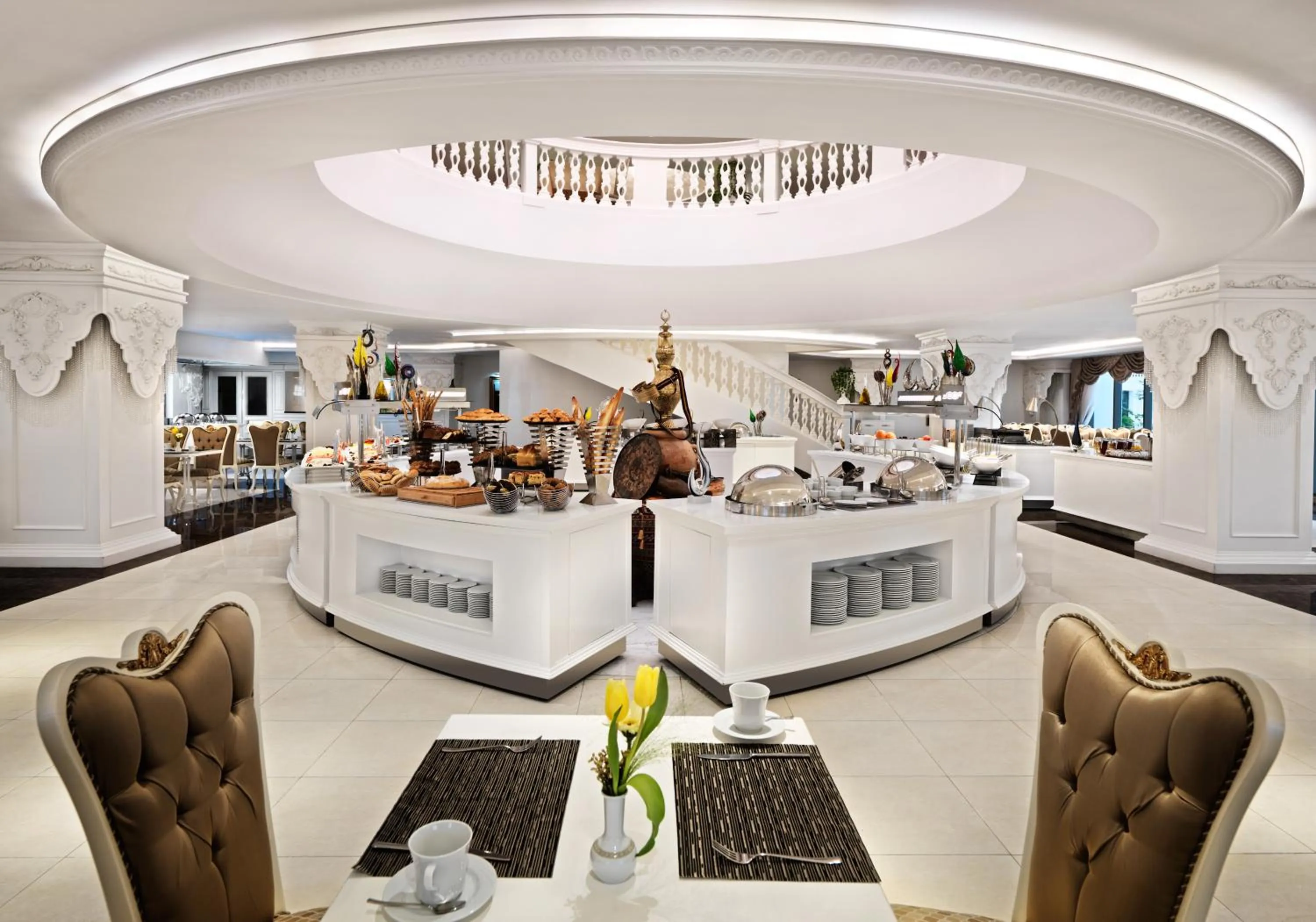 Restaurant/places to eat in Shamakhi Palace Sharadil