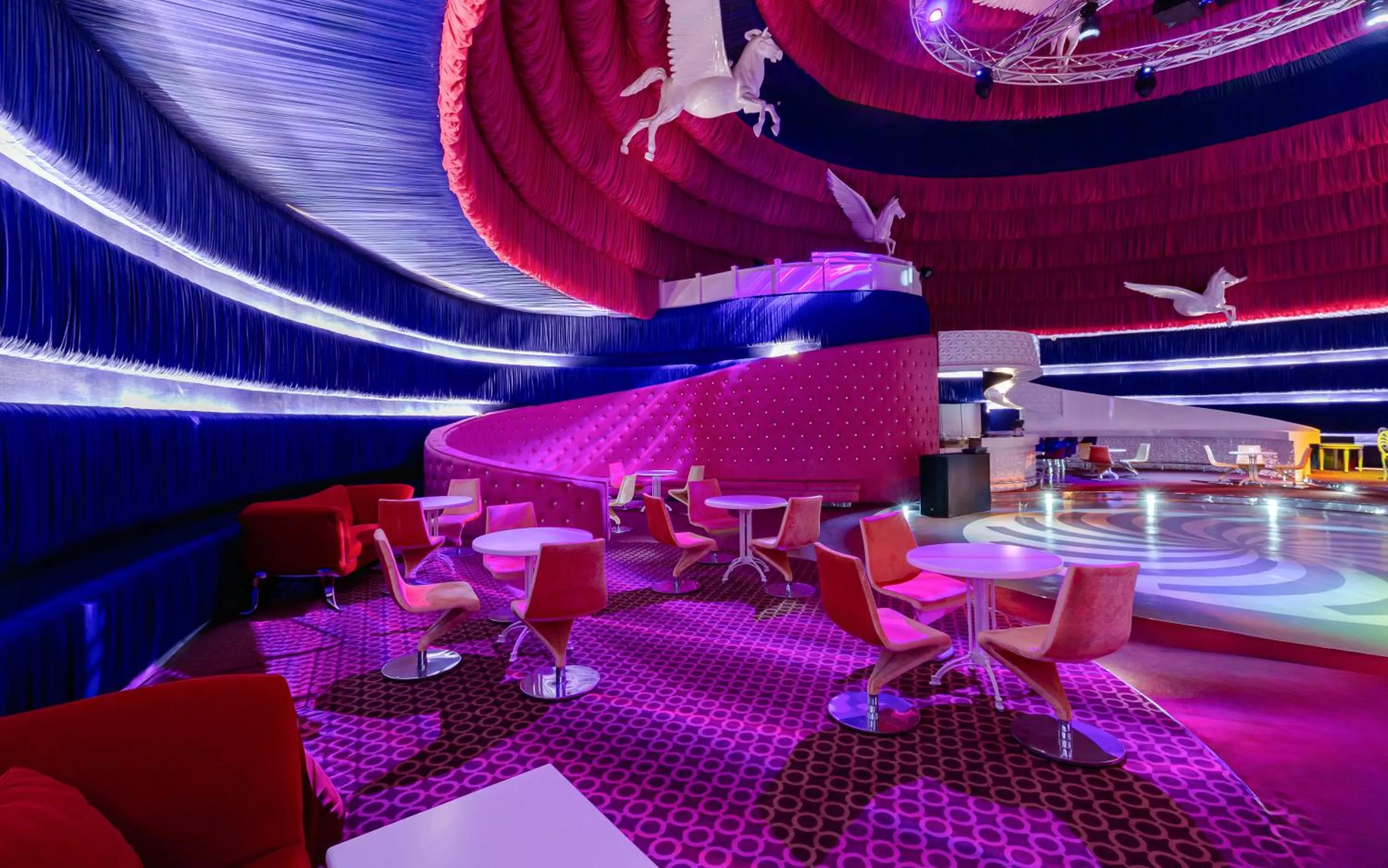 Nightclub / DJ in Shamakhi Palace Sharadil