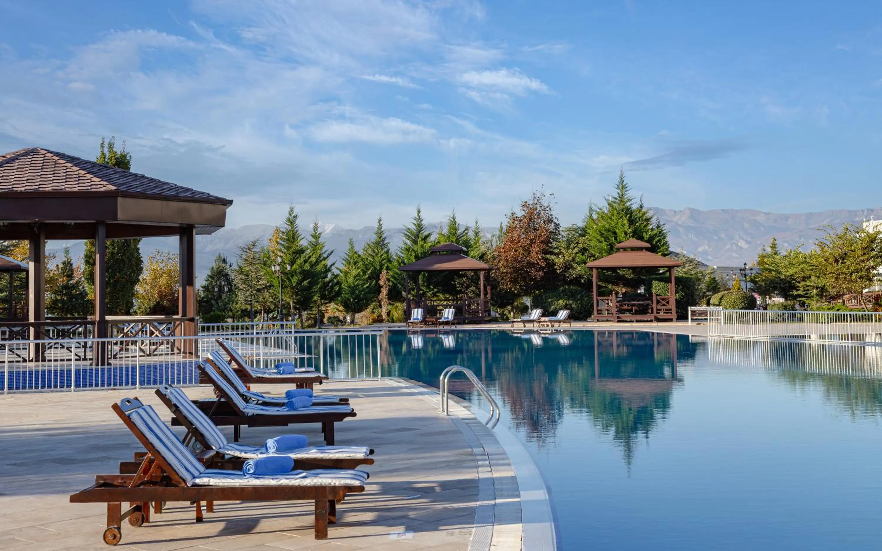 Swimming pool in Shamakhi Palace Sharadil