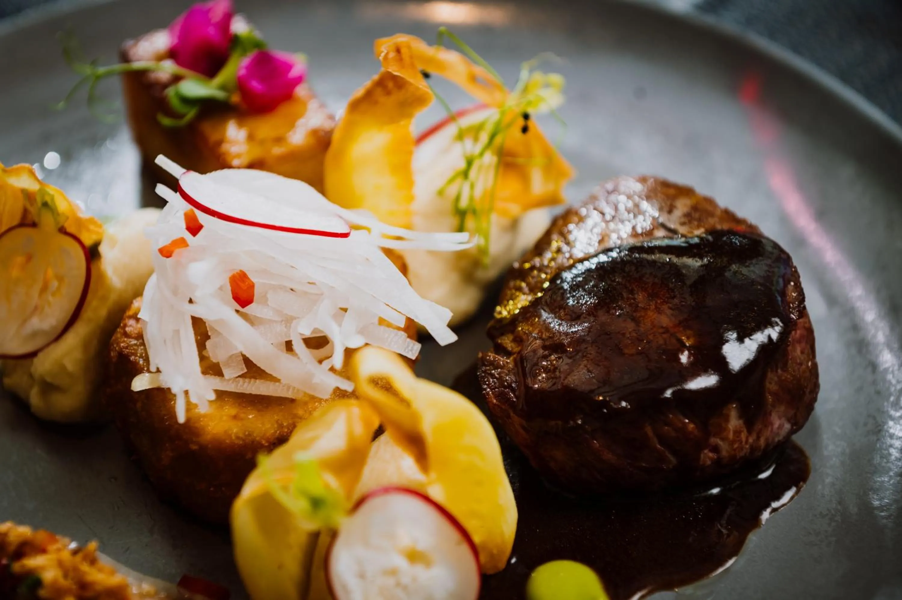 Food and drinks in Villa Csonka by Privo