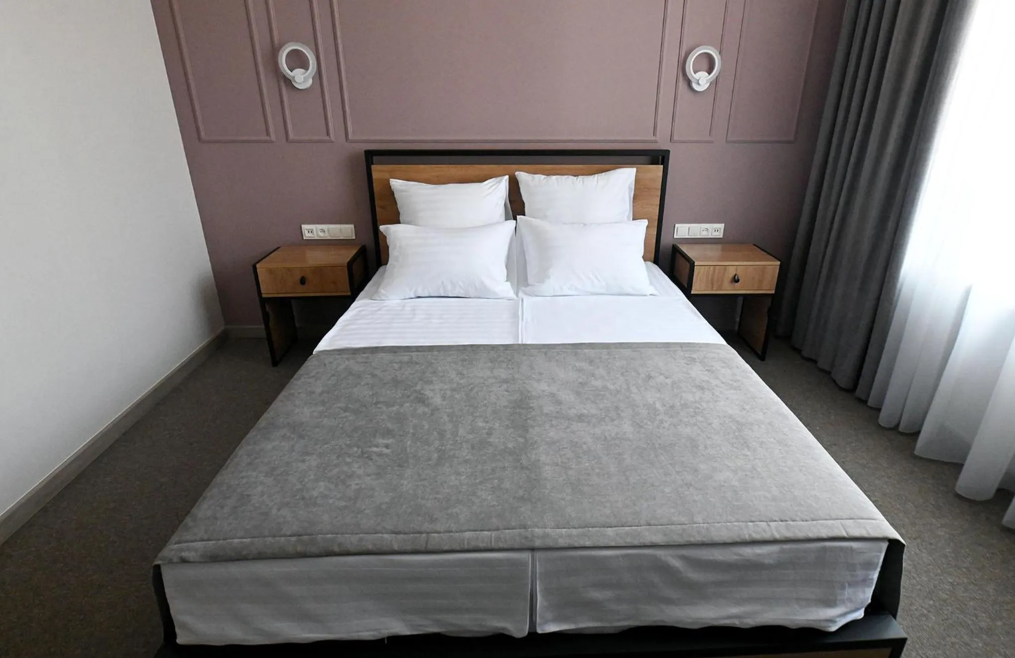 Bed in Prime Hotel