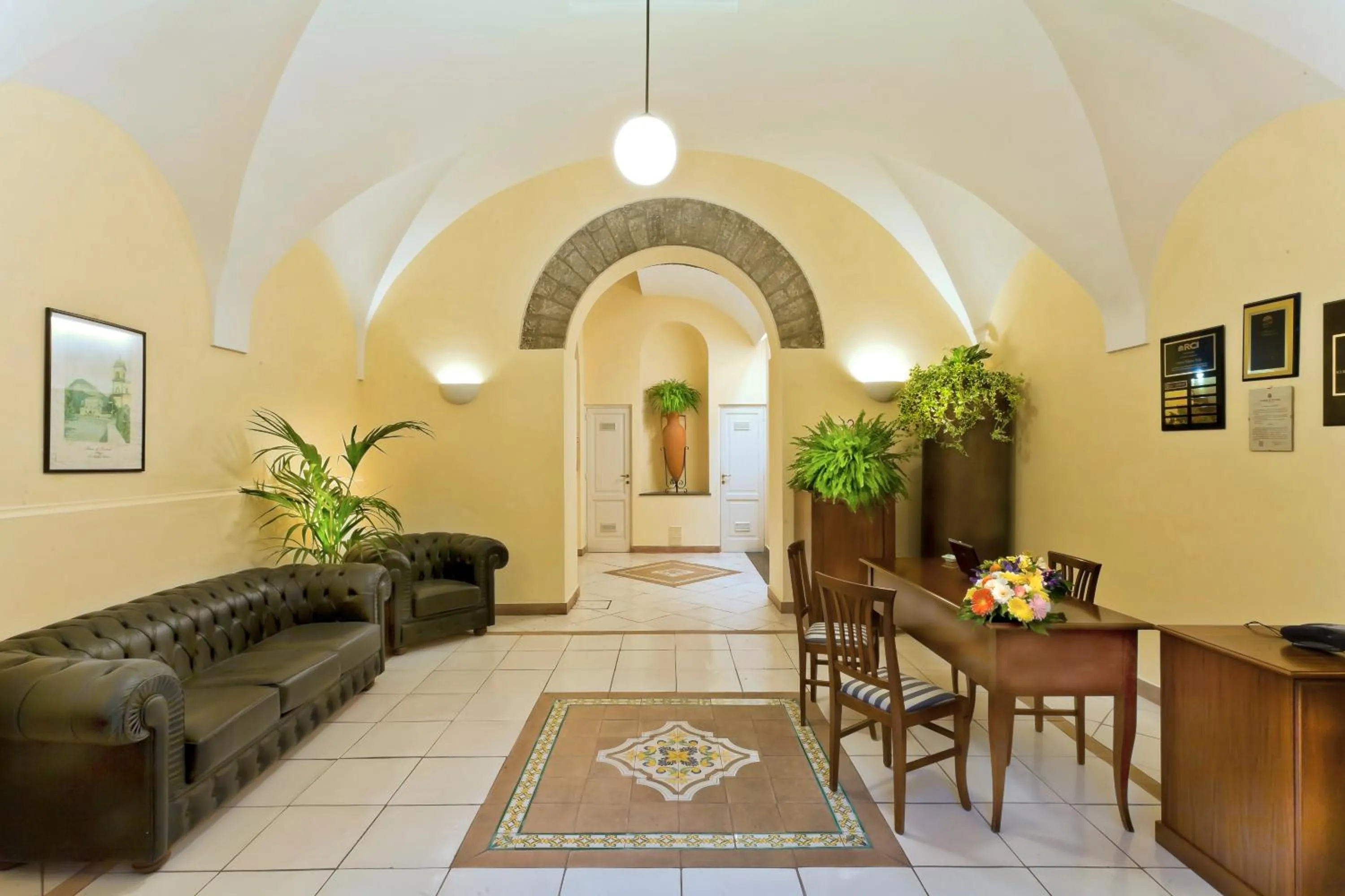 Facade/entrance in Antico Palazzo Scala