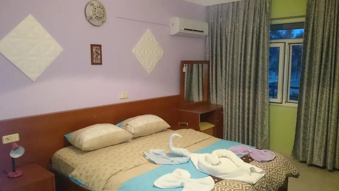 Photo of the whole room, Bed in Hotel Grün