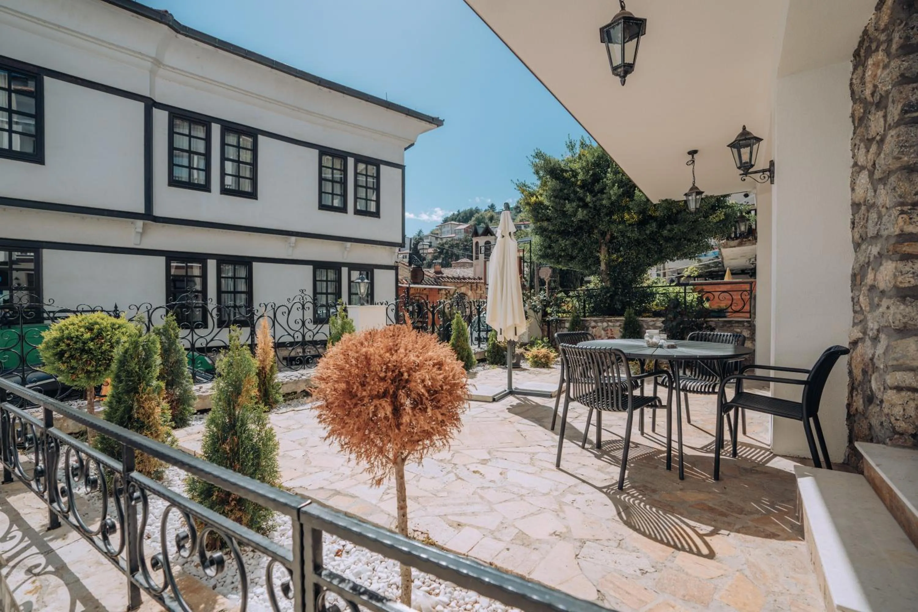 Neighbourhood in Villa Pupin SARAISTE