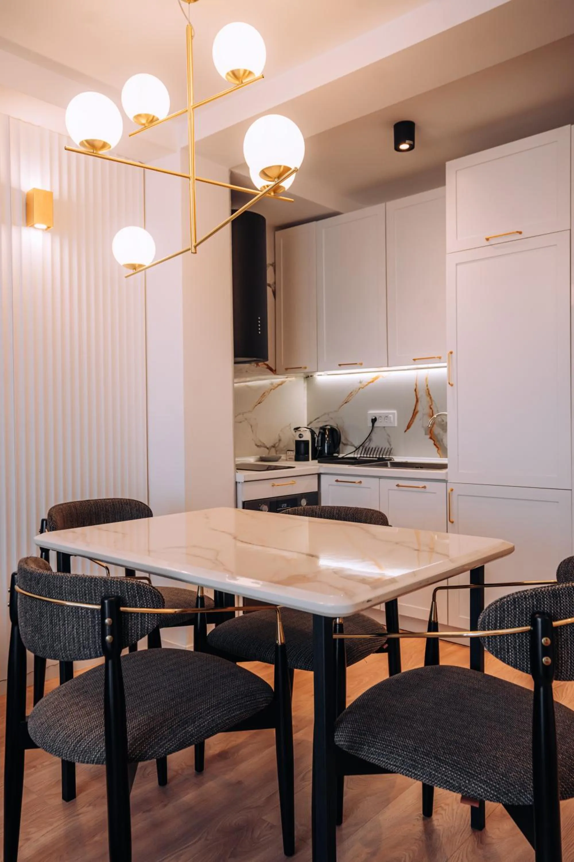 Coffee/tea facilities in Villa Pupin SARAISTE