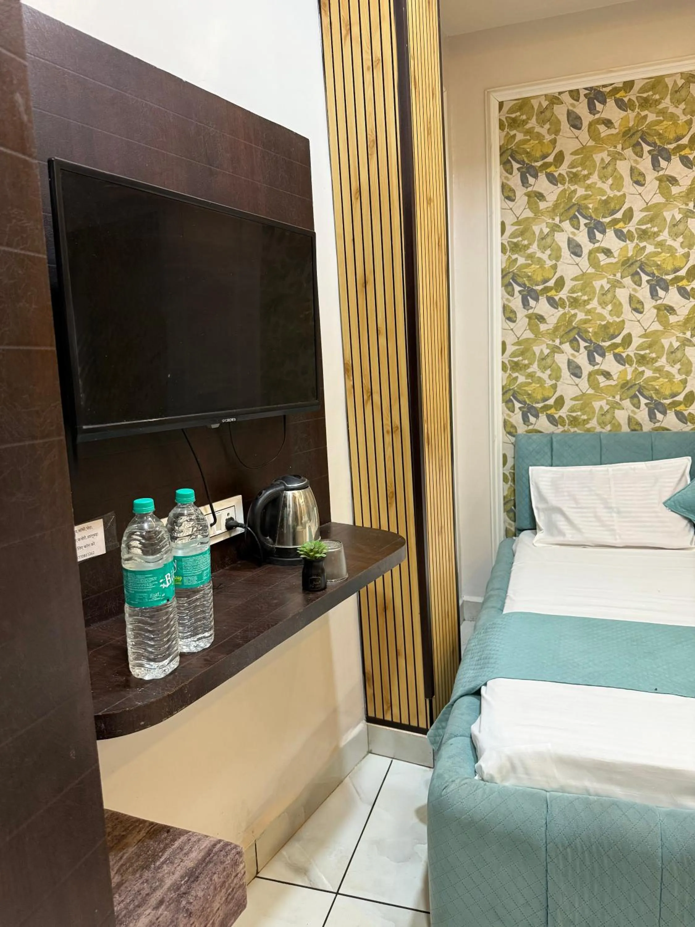 Bed in Hotel Shree Krishna Palace