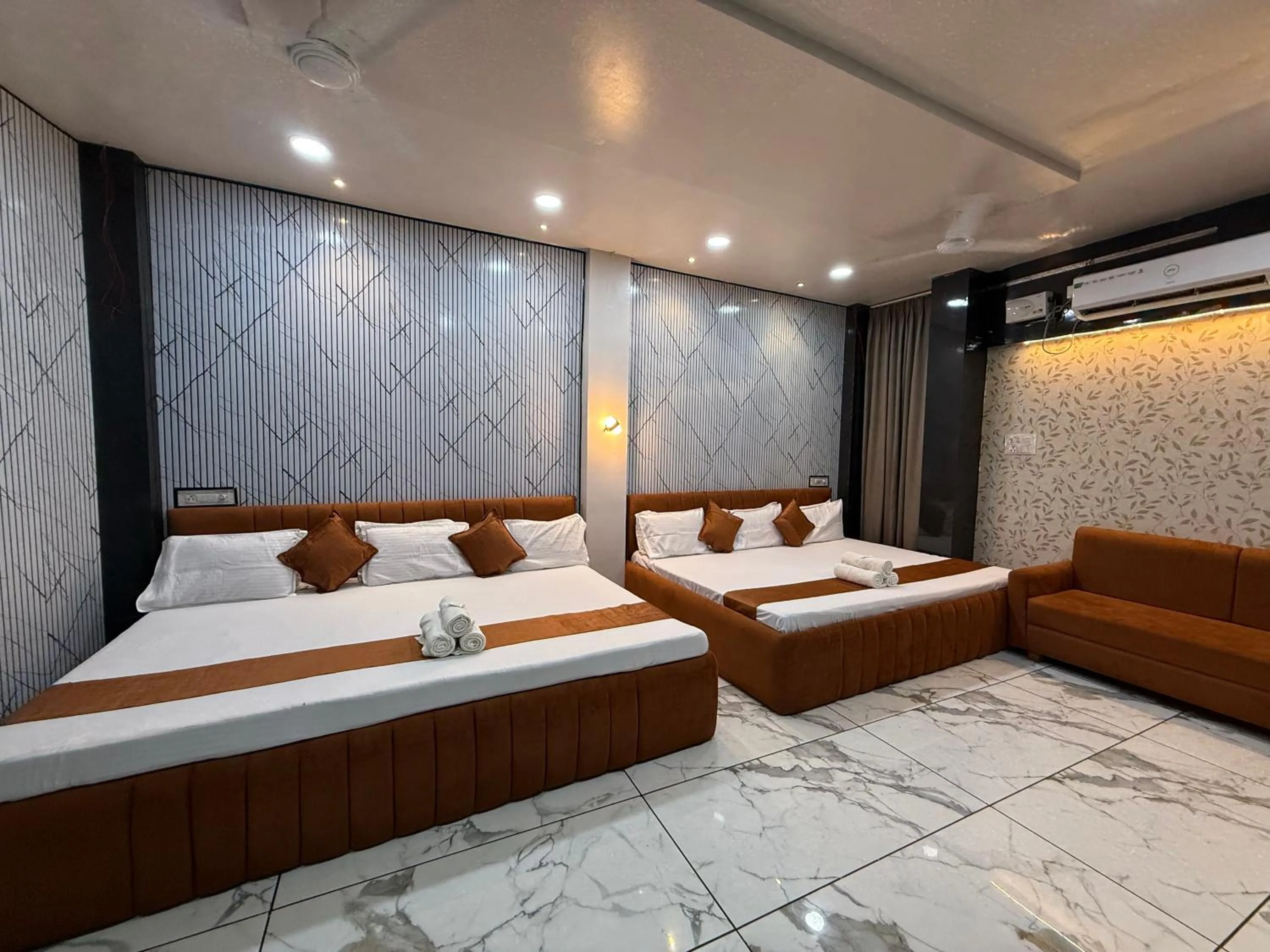 Bed in Hotel Shree Krishna Palace