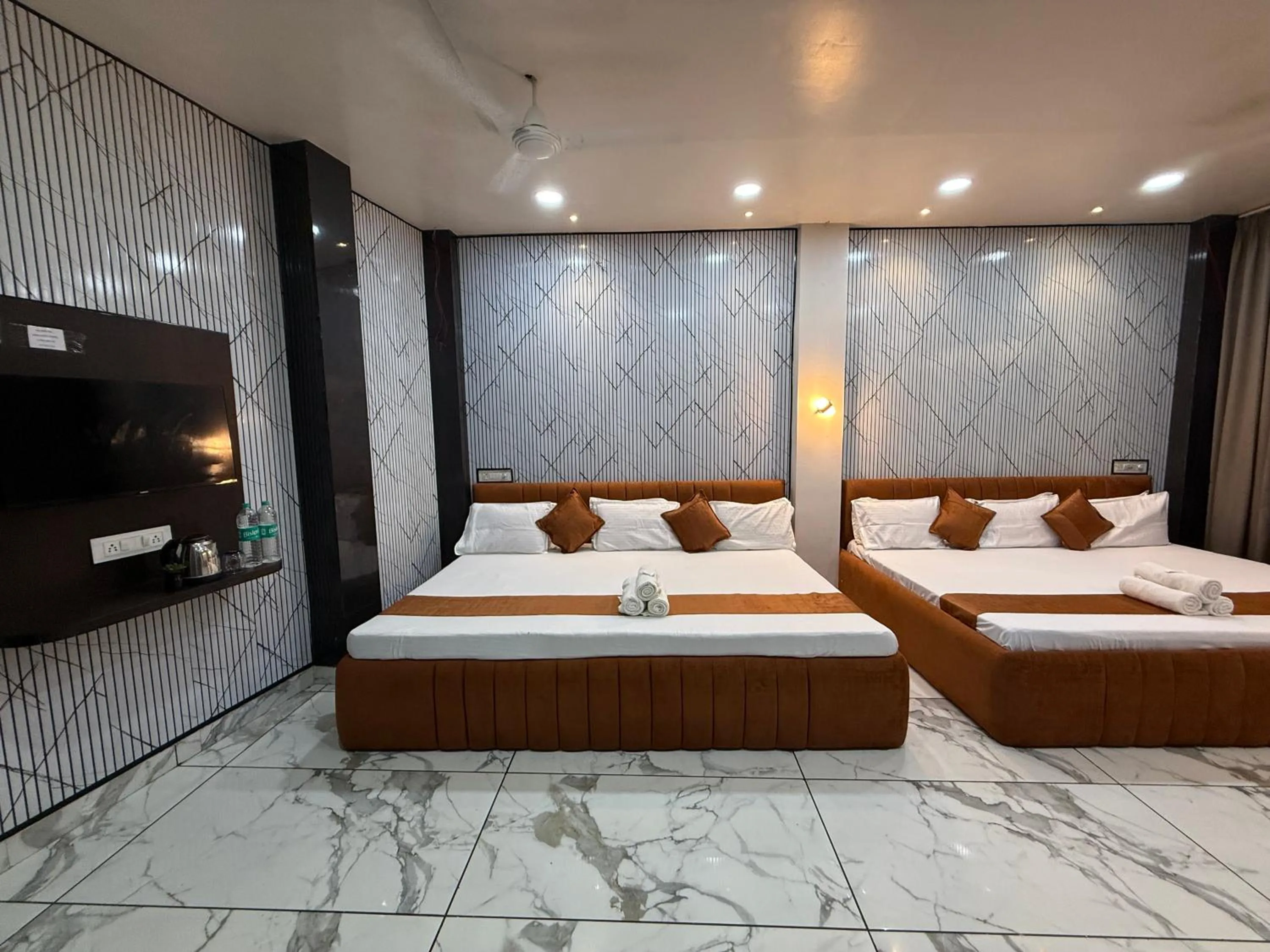 Bed in Hotel Shree Krishna Palace