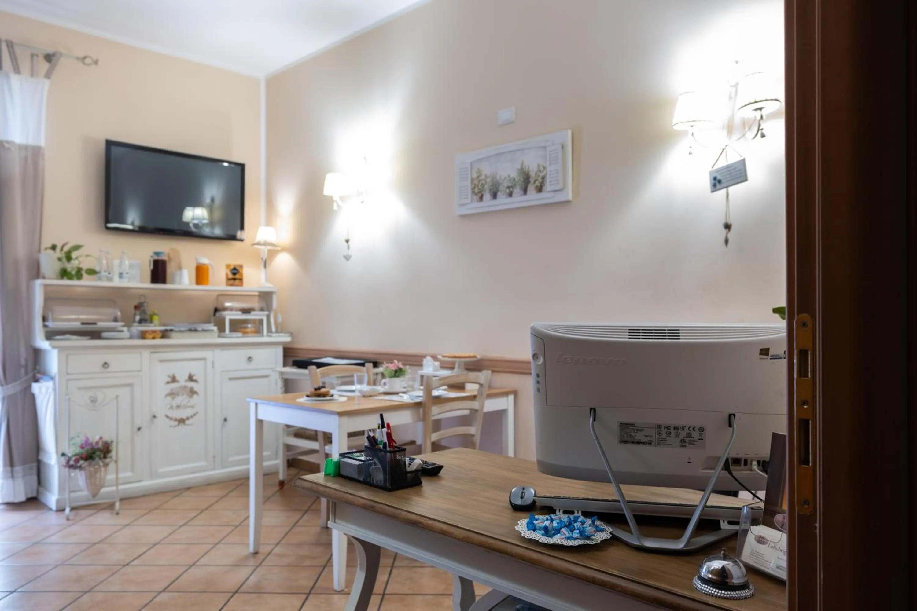 Breakfast in Casa Lollobrigida