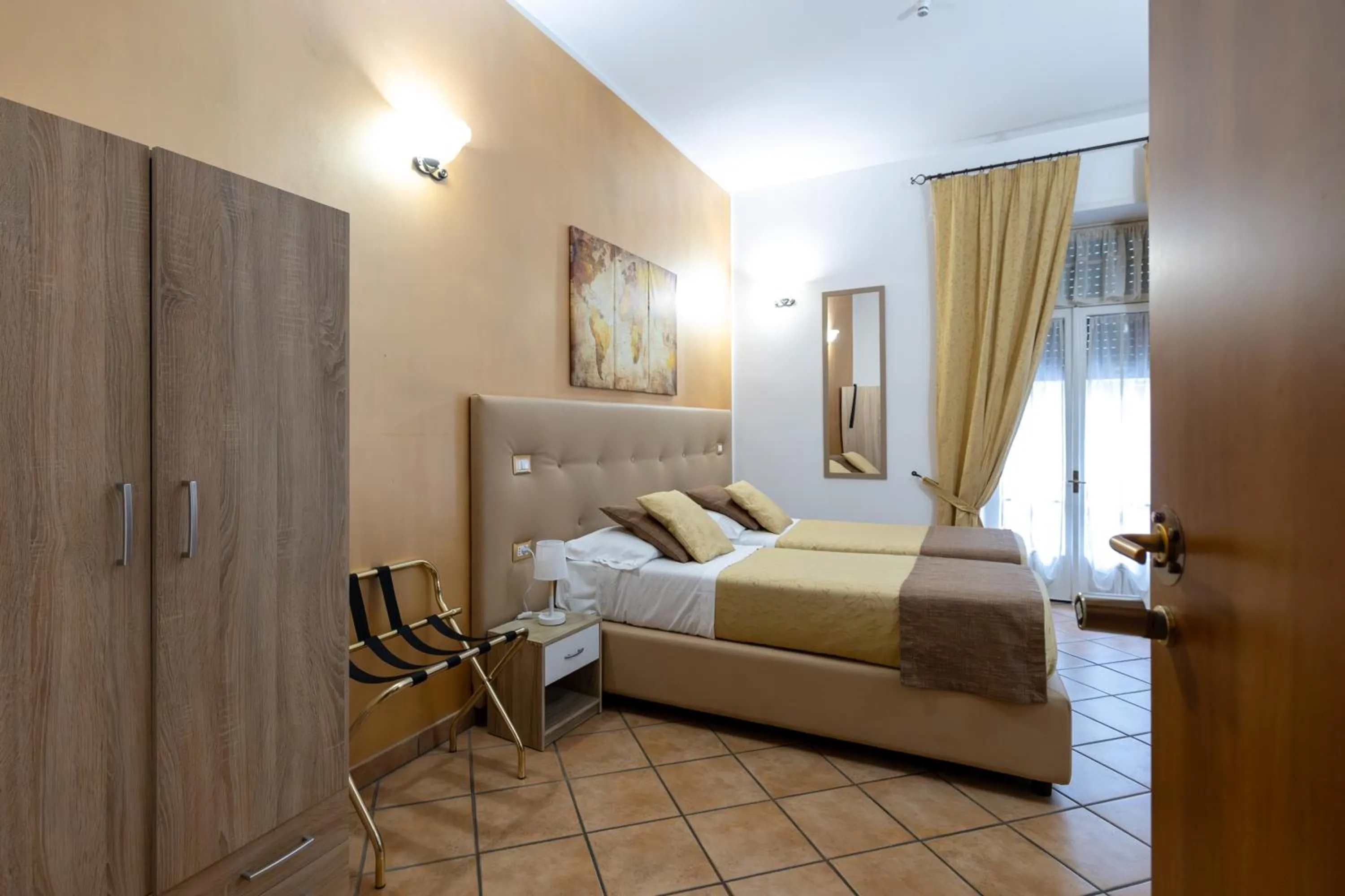 Photo of the whole room, Bed in Casa Lollobrigida