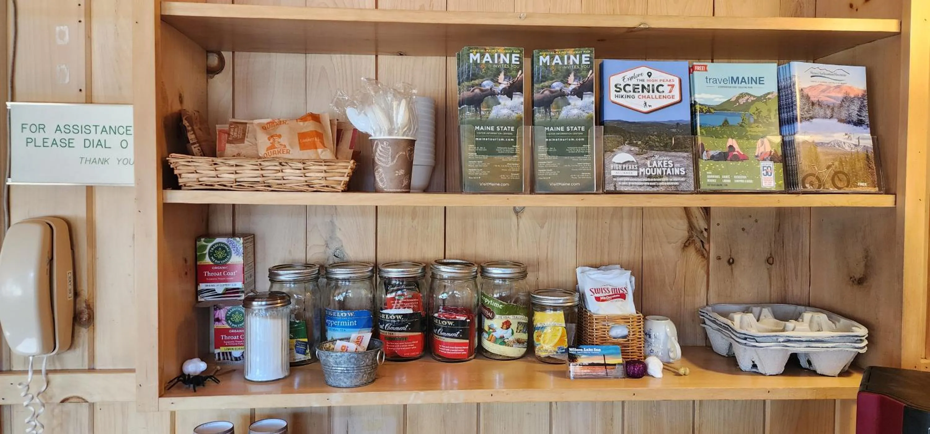 Breakfast in Wilson Lake Inn