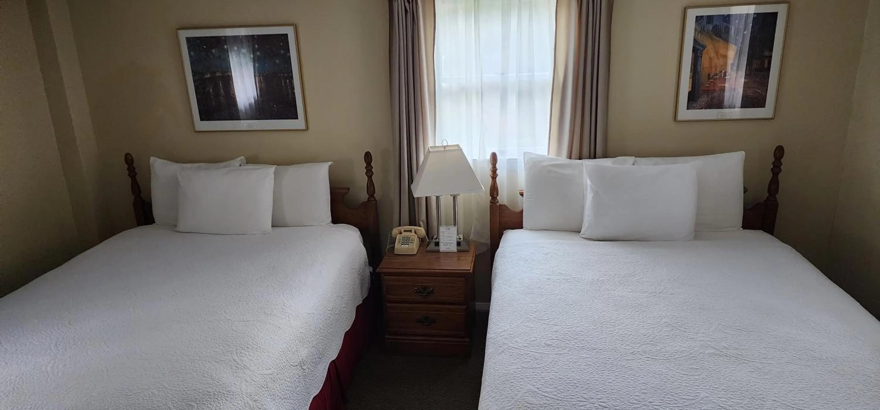 Bed in Wilson Lake Inn