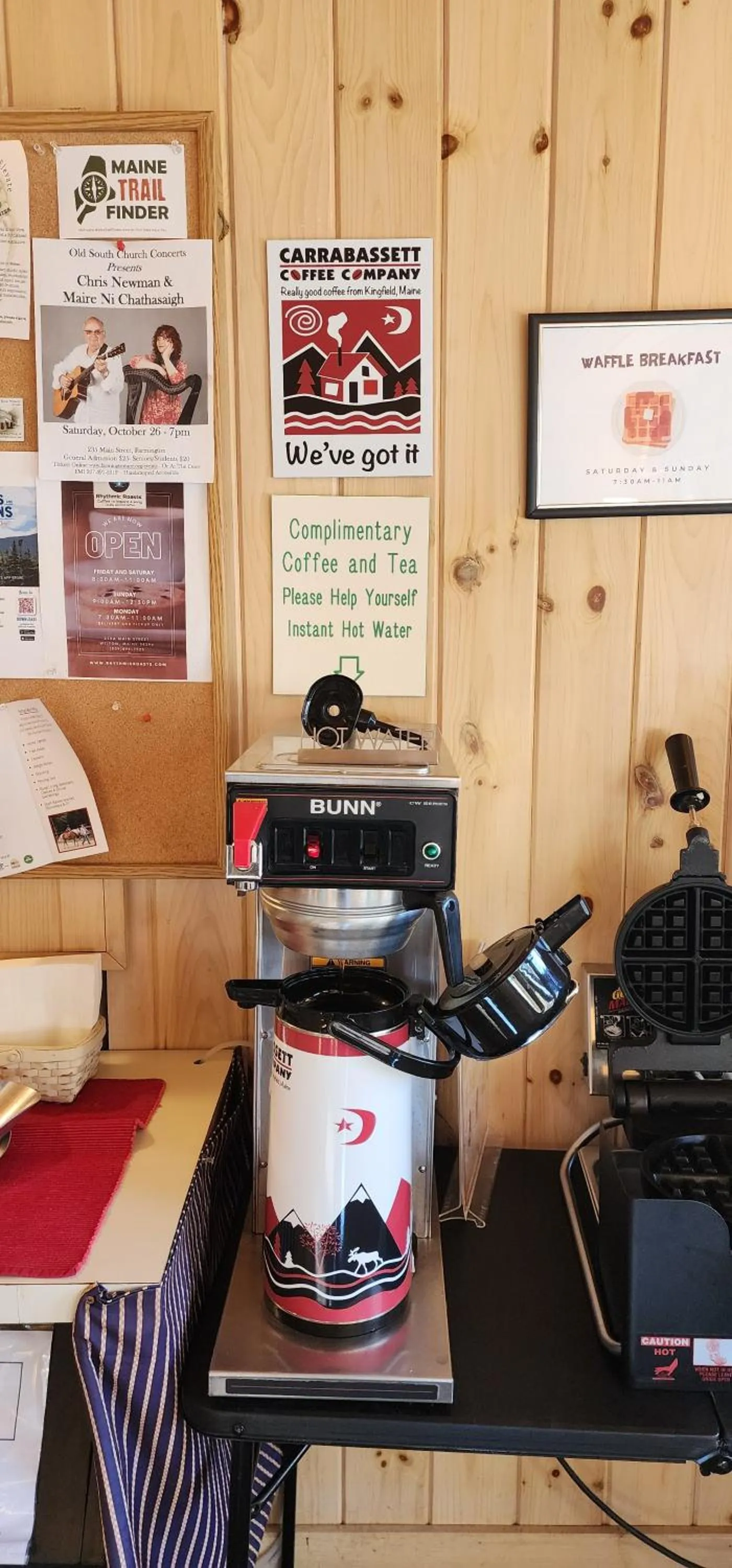 Breakfast in Wilson Lake Inn