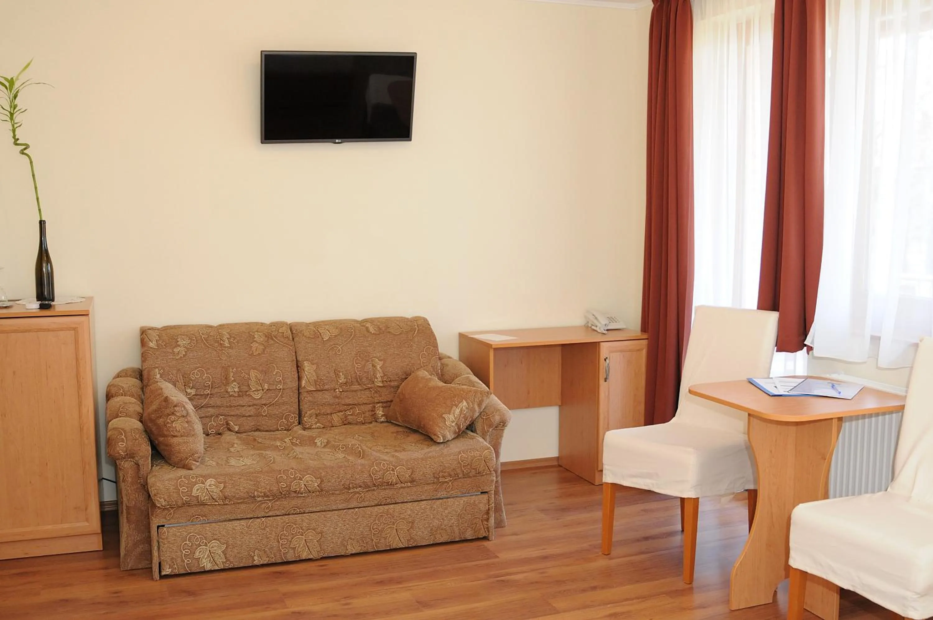 Bed in Hotel Halászkert Badacsony