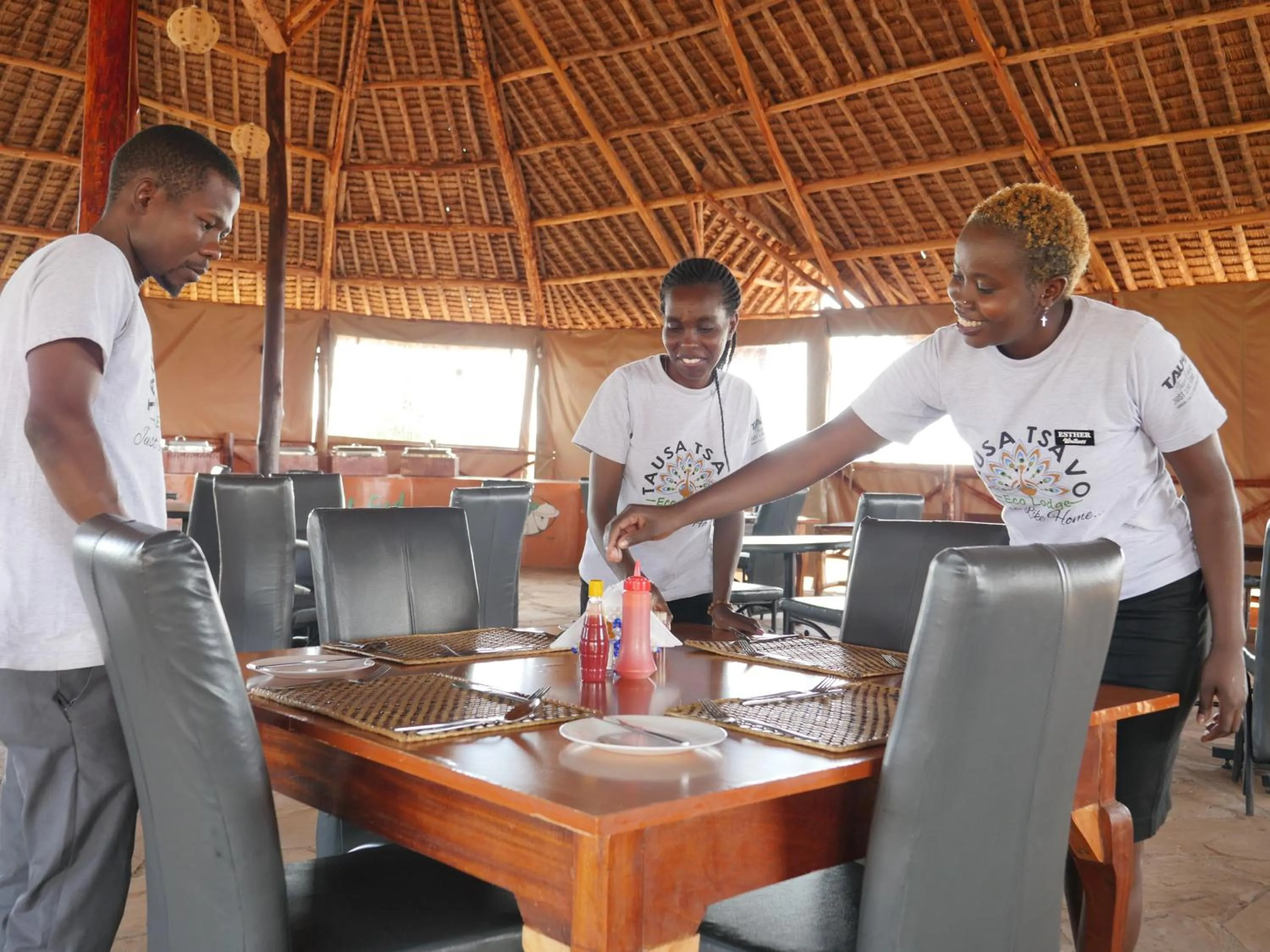 Food and drinks in Tausa Tsavo Eco Lodge