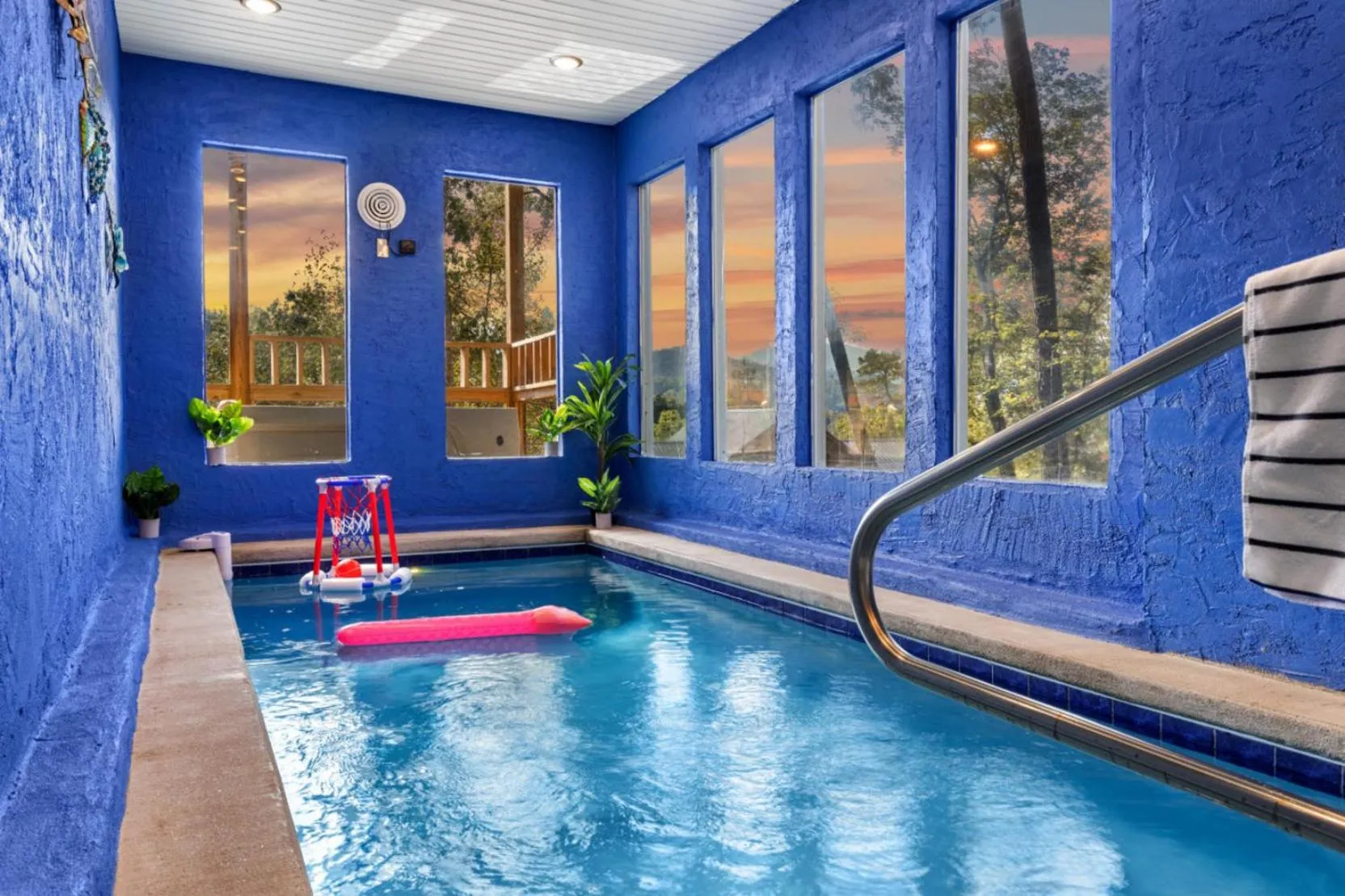 Natural landscape in Tranquil Mountain Getaway By Ghosal Luxury Lodging