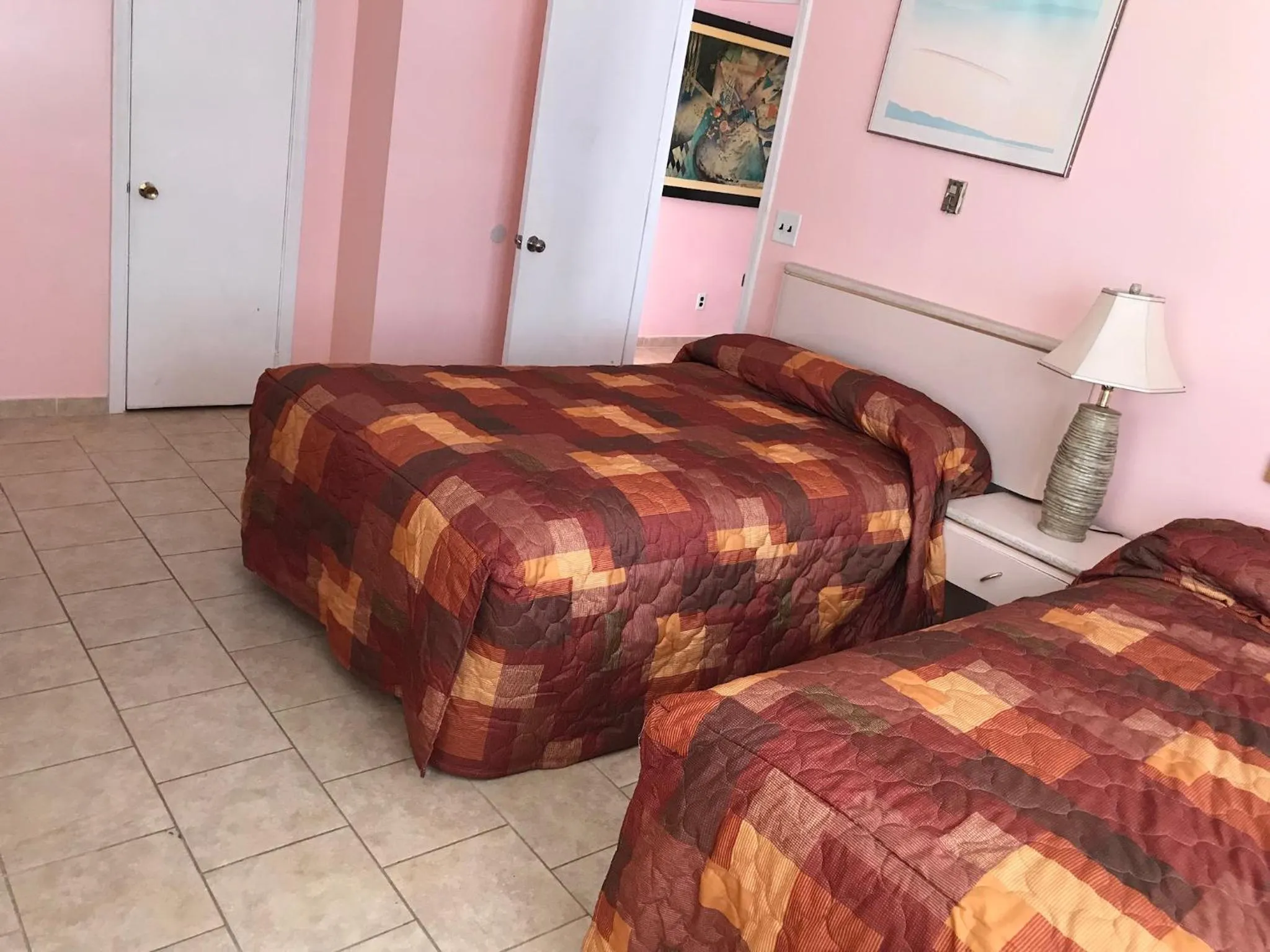 Bed in El Ray Motel