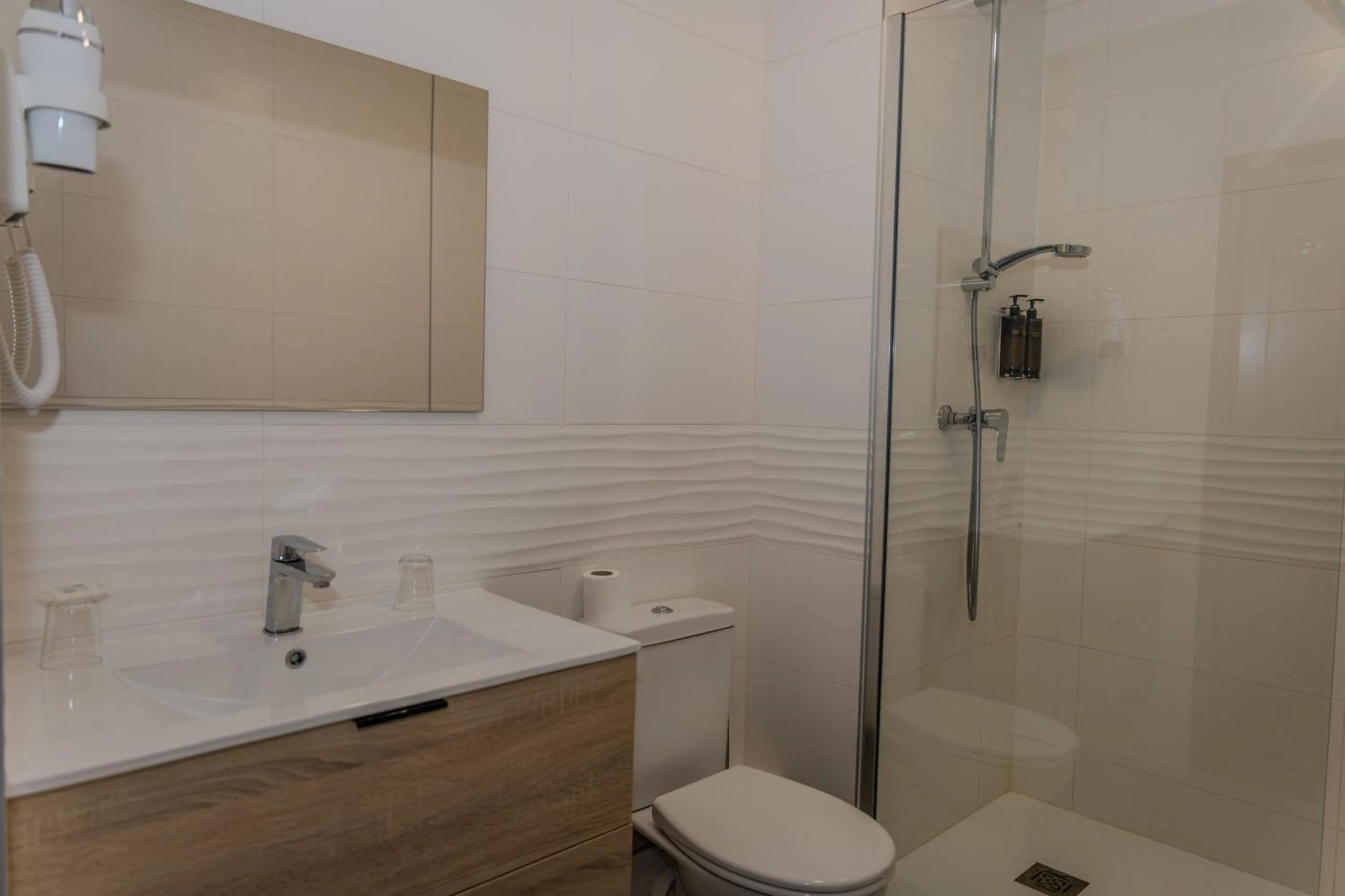 Bathroom in Le Grand Hôtel de la Marine "face à la mer"