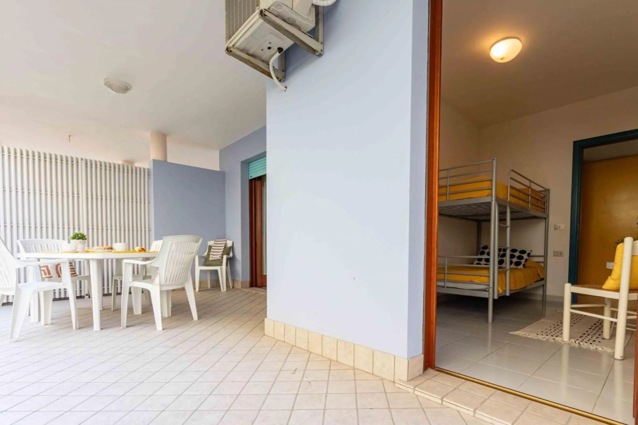 Welcoming flat with private garden-Beahost