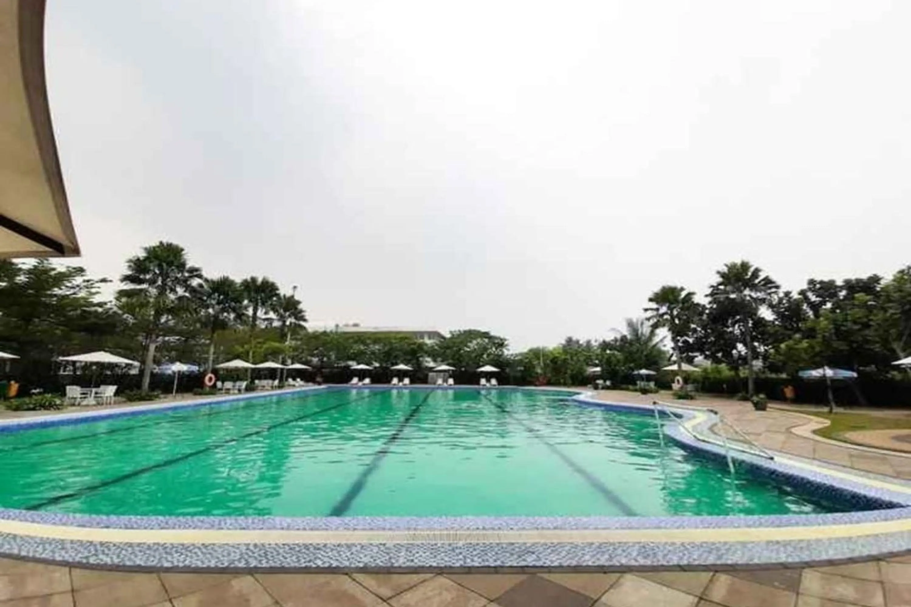 Swimming pool in Barata Hotel Near Bandara Soekarno Hatta