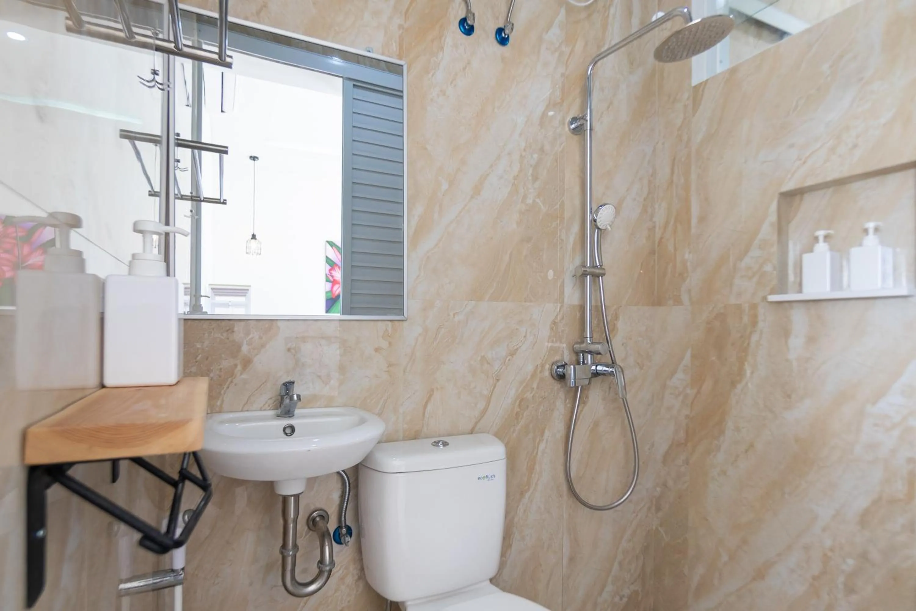 Bathroom in Villa Berlian Kuta