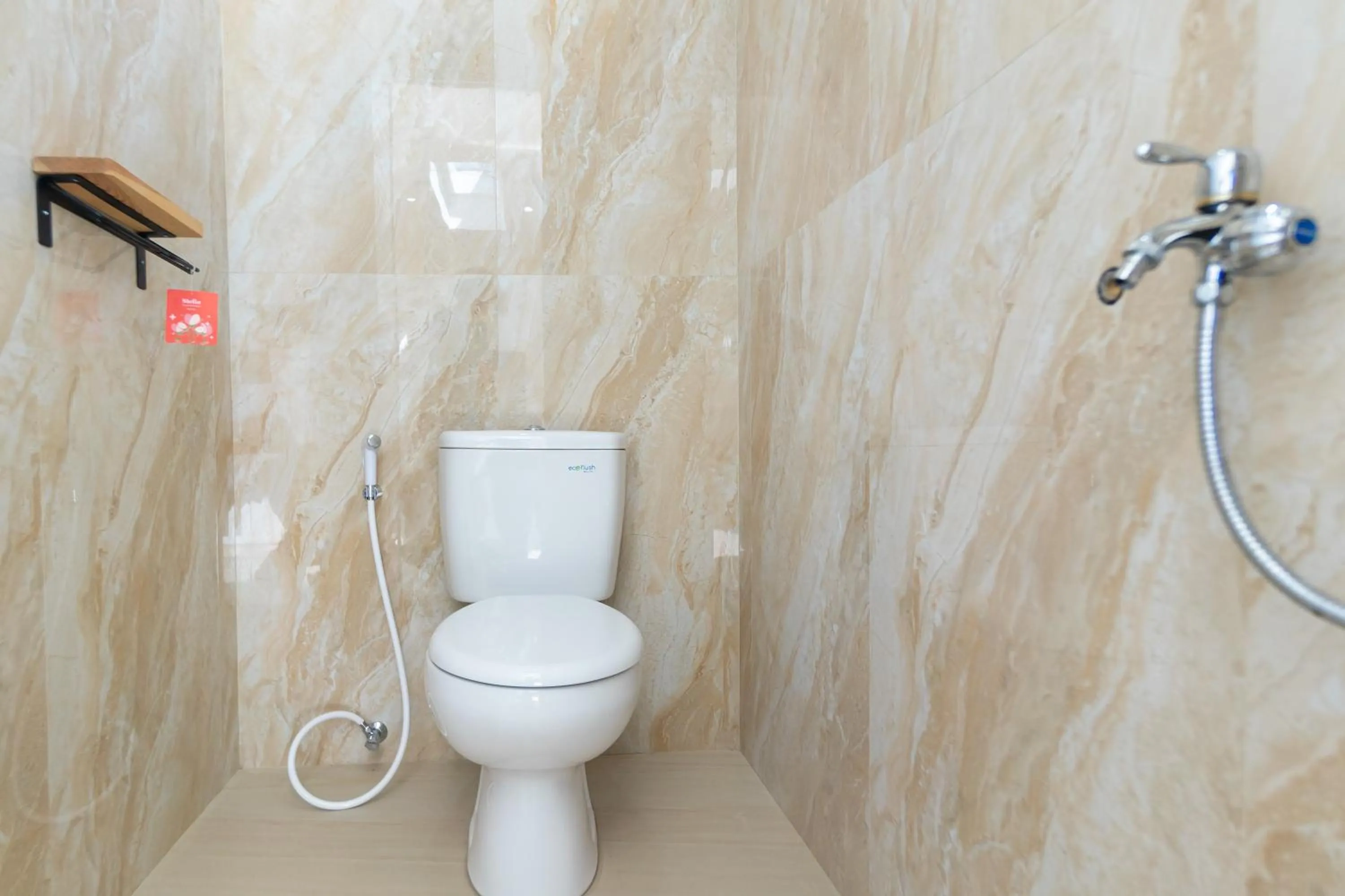 Toilet in Villa Berlian Kuta