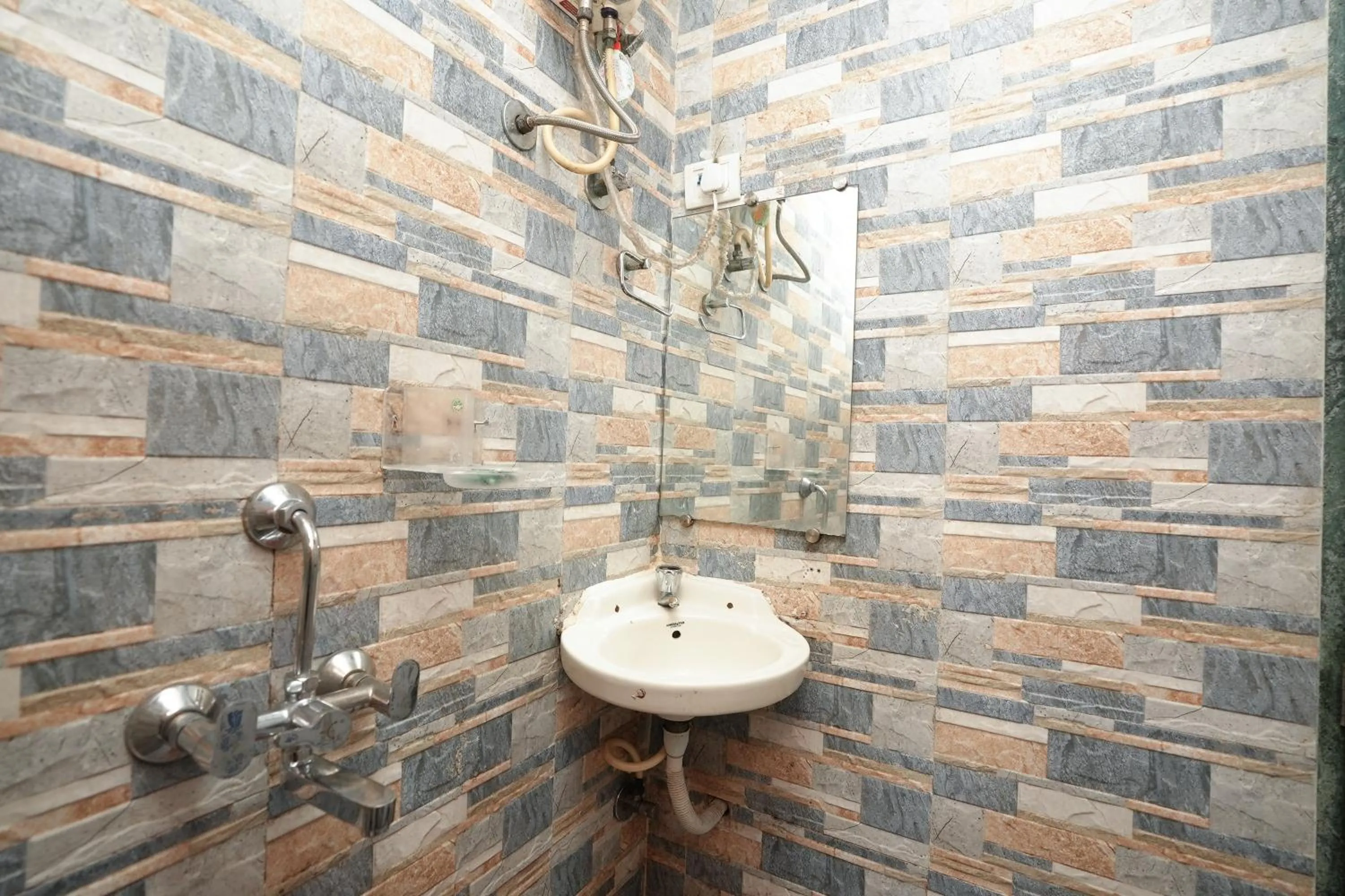 Bathroom in Hotel Mumbai Residency