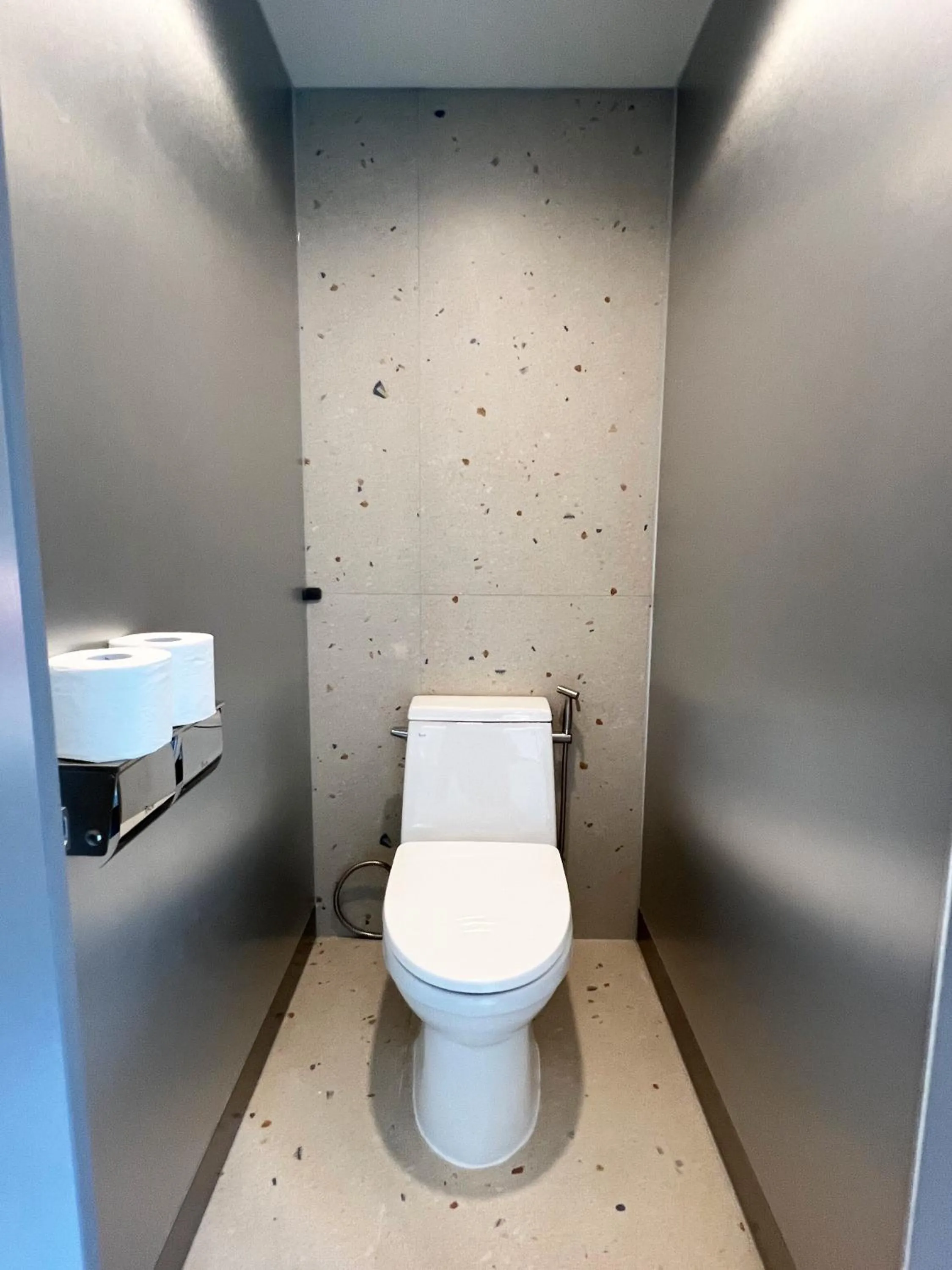 Toilet in Seoul Cube Jongro