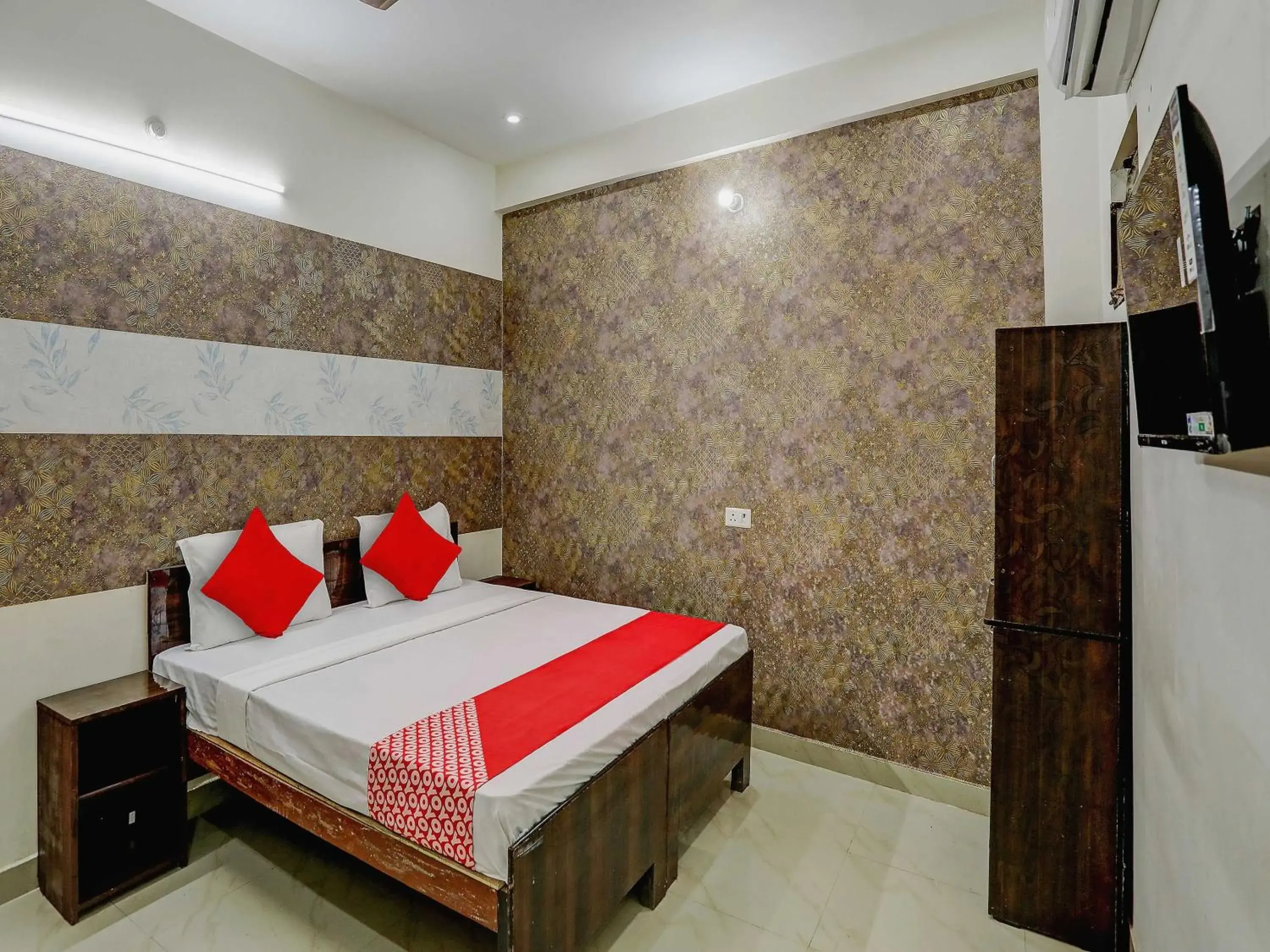 Classic Triple Room - single occupancy in Hotel O The Raghav Villa Classic Triple Room - single occupancy in Hotel O The Raghav Villa