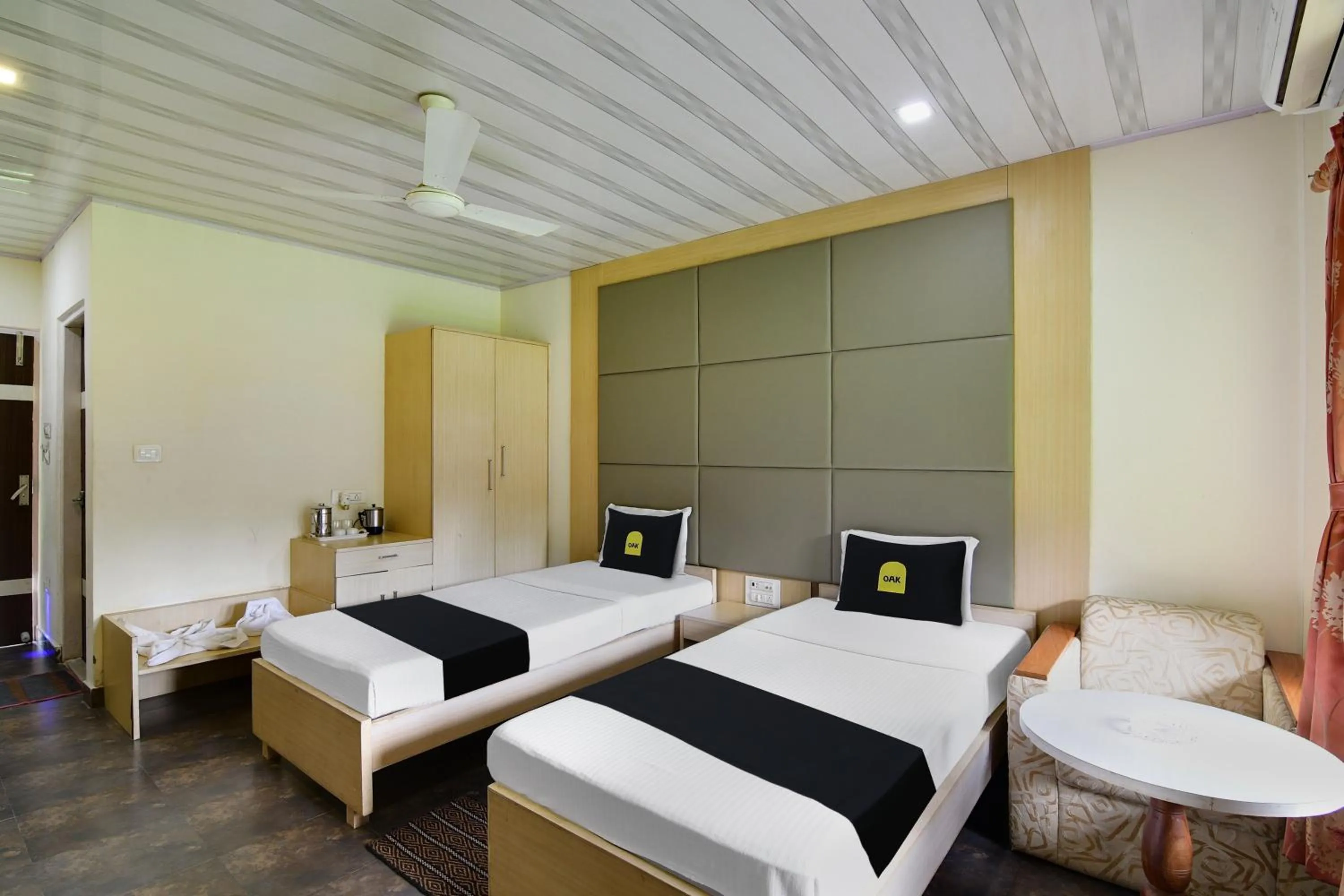 Bedroom, Bed in Townhouse OAK Gorumara Jungle Resort