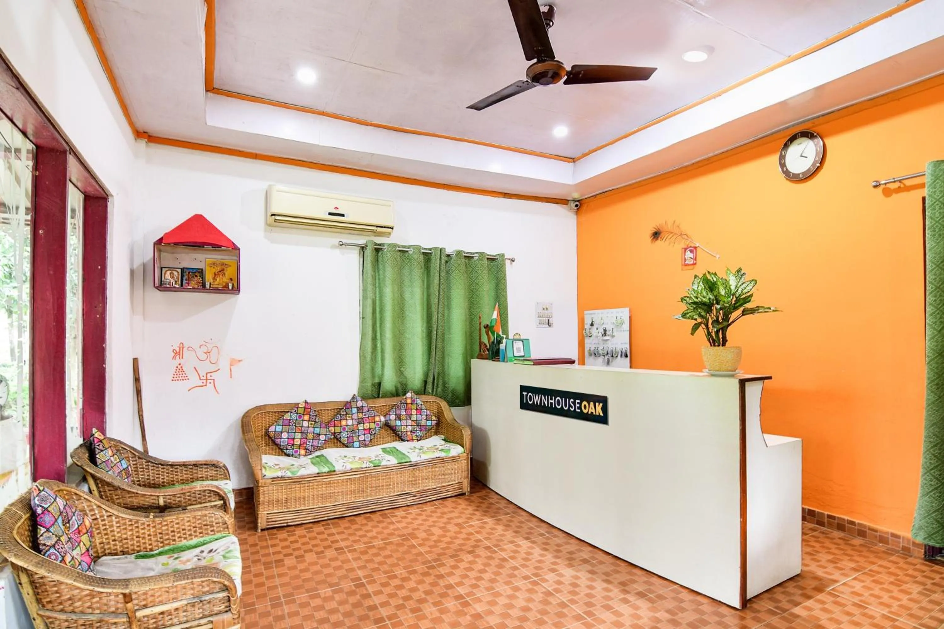 Lobby or reception in Townhouse OAK Gorumara Jungle Resort