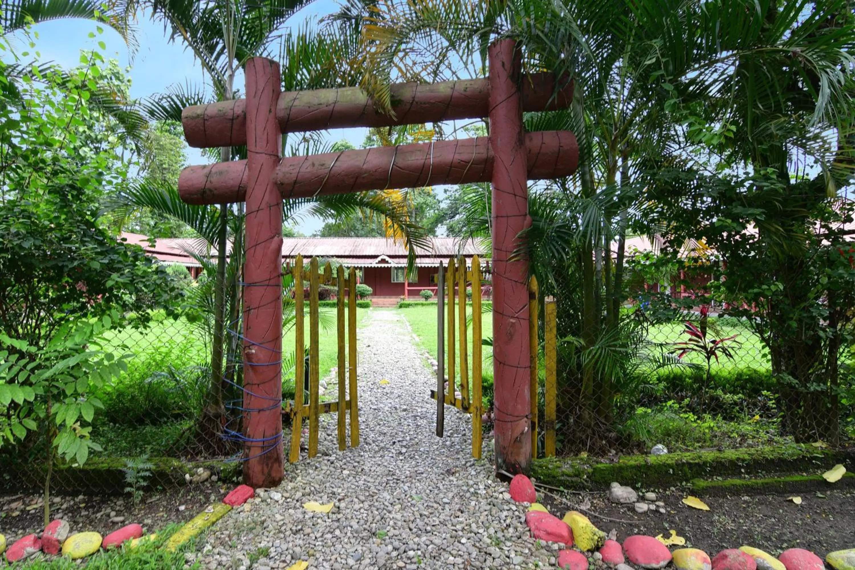 Facade/entrance in Townhouse OAK Gorumara Jungle Resort