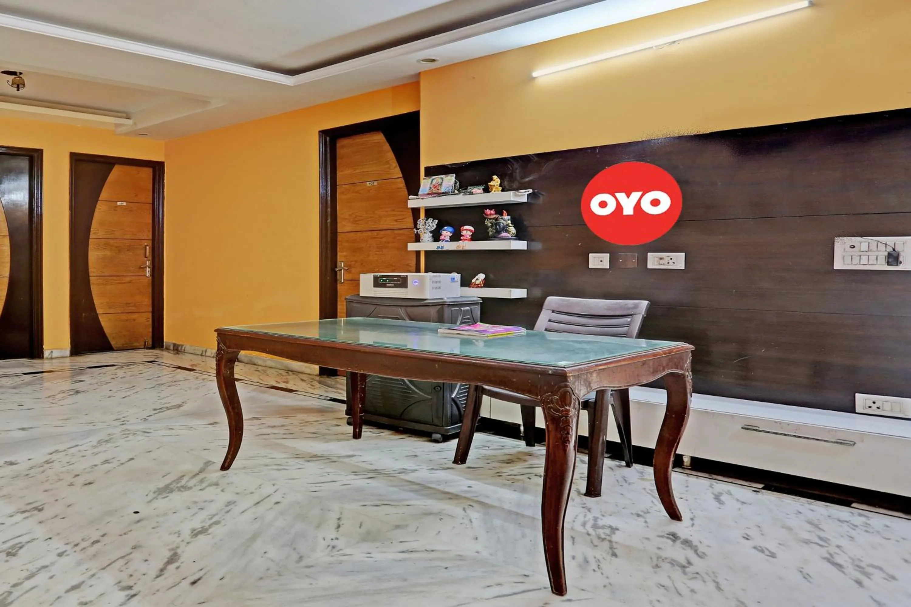 Lobby or reception in Hotel O by OYO Naveen Stay