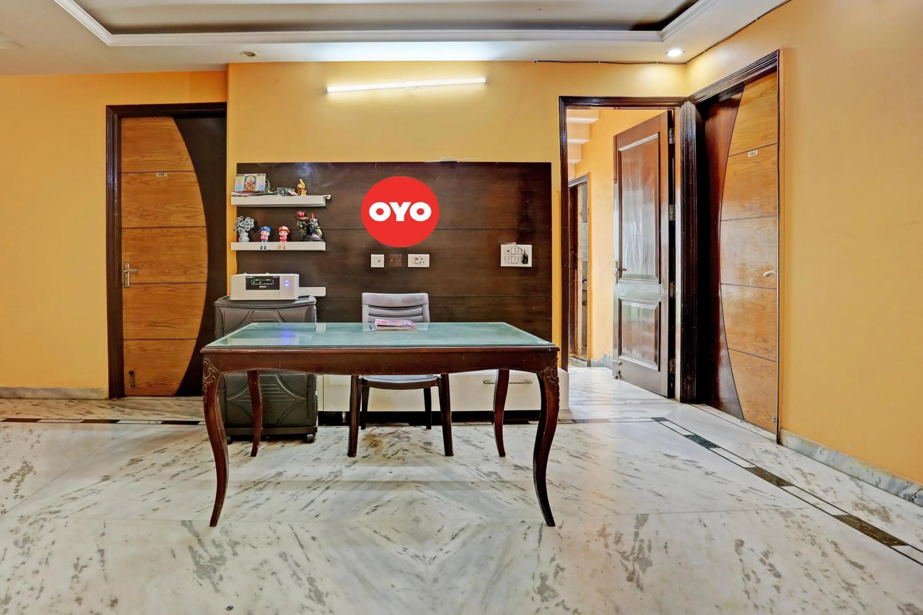 Lobby or reception in Hotel O by OYO Naveen Stay