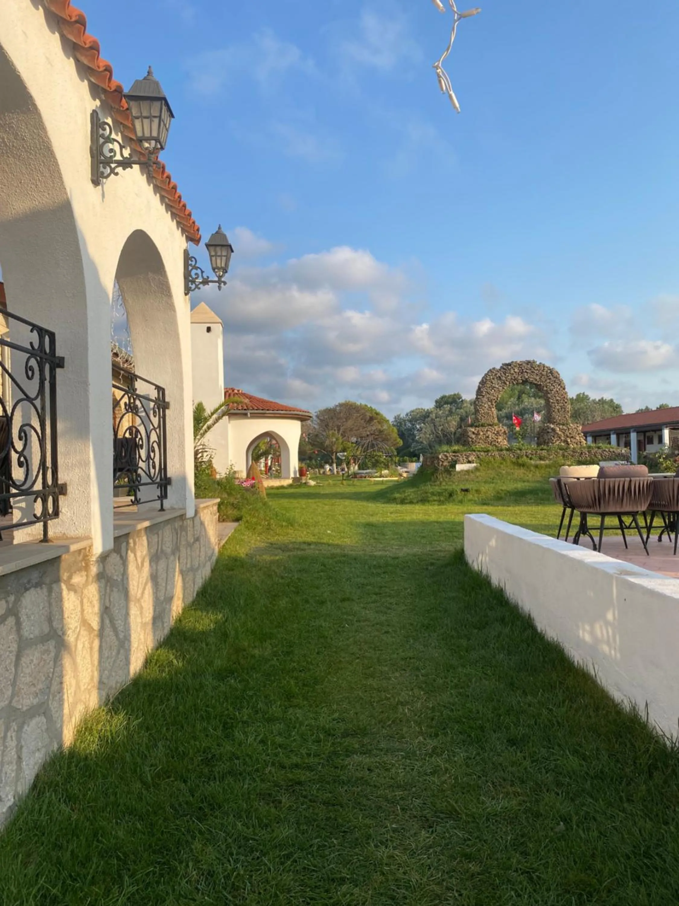 Garden view in Tarihi Kumbaba Otel