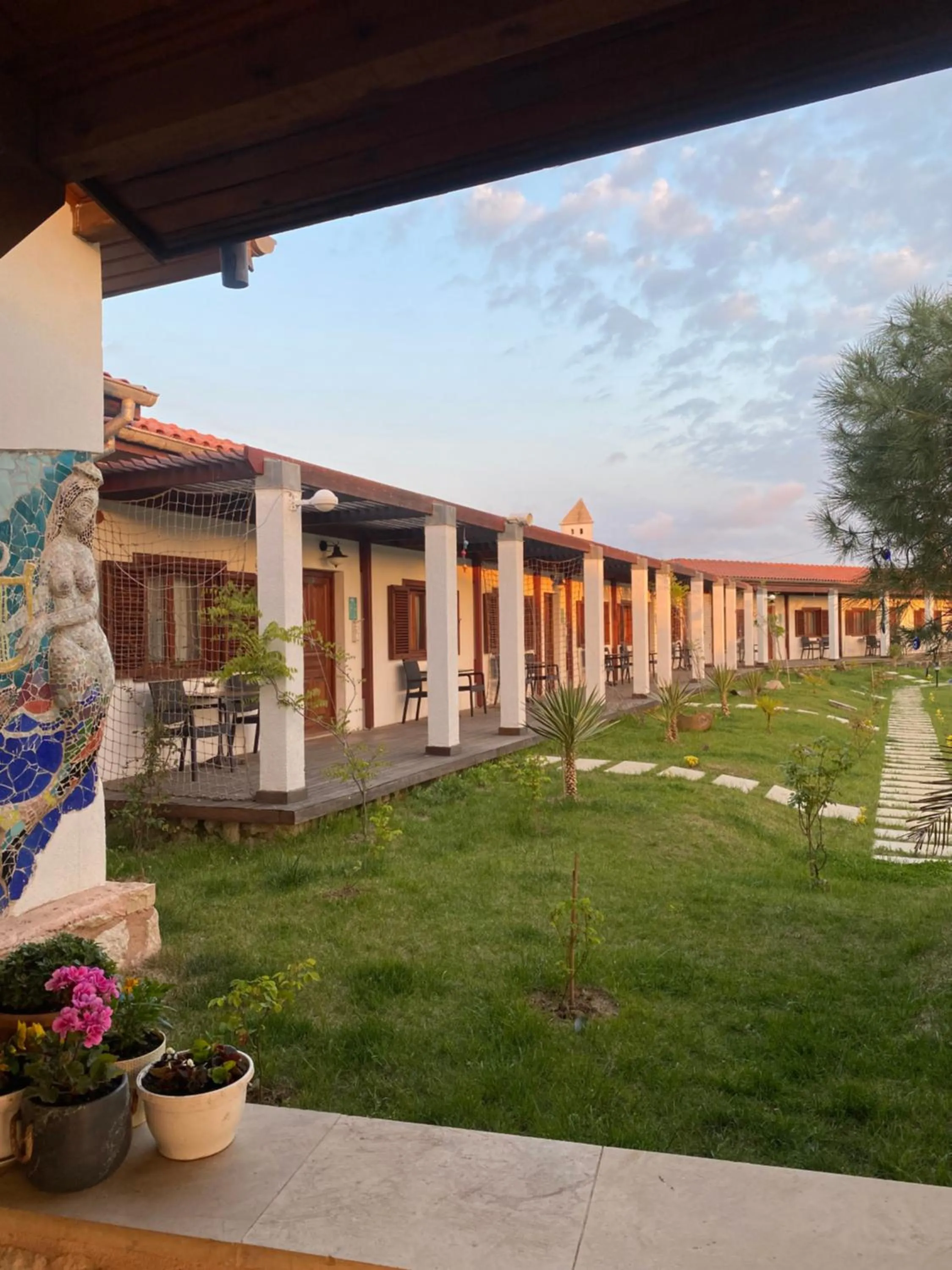 Garden view in Tarihi Kumbaba Otel