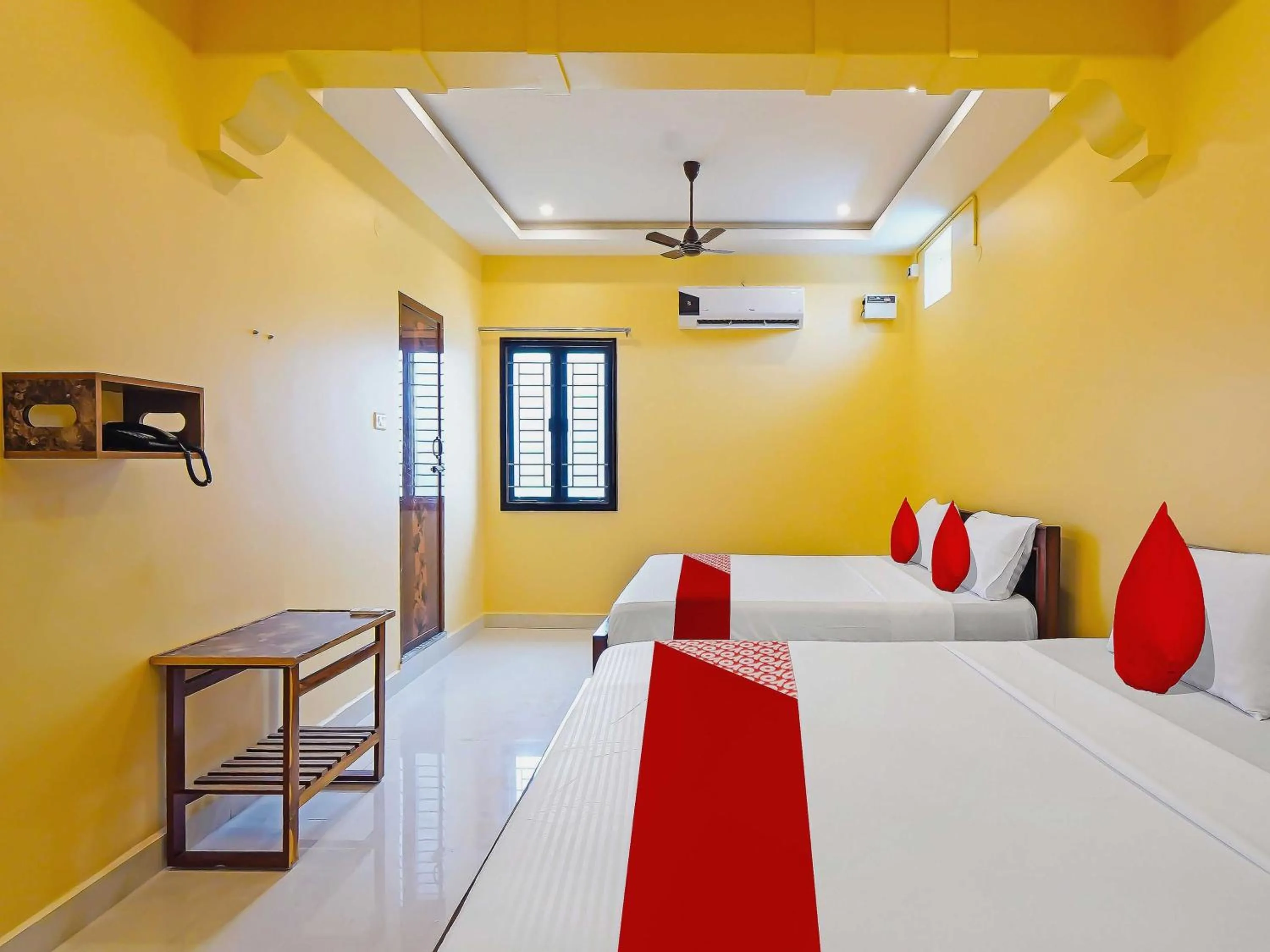 Bedroom, Bed in Hotel O Jayam Residency