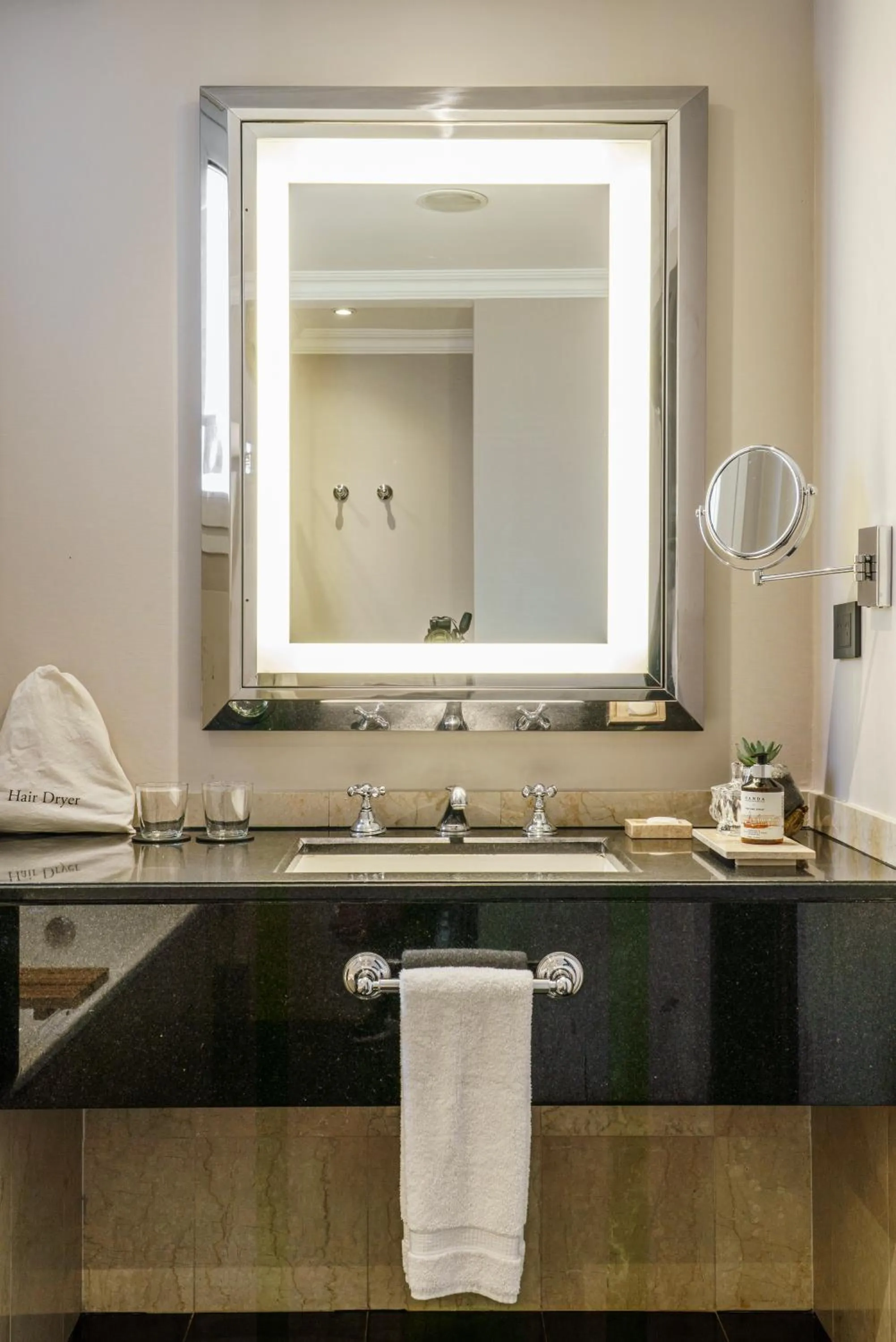 Toilet in Casa Lucia Member of Melia Collection