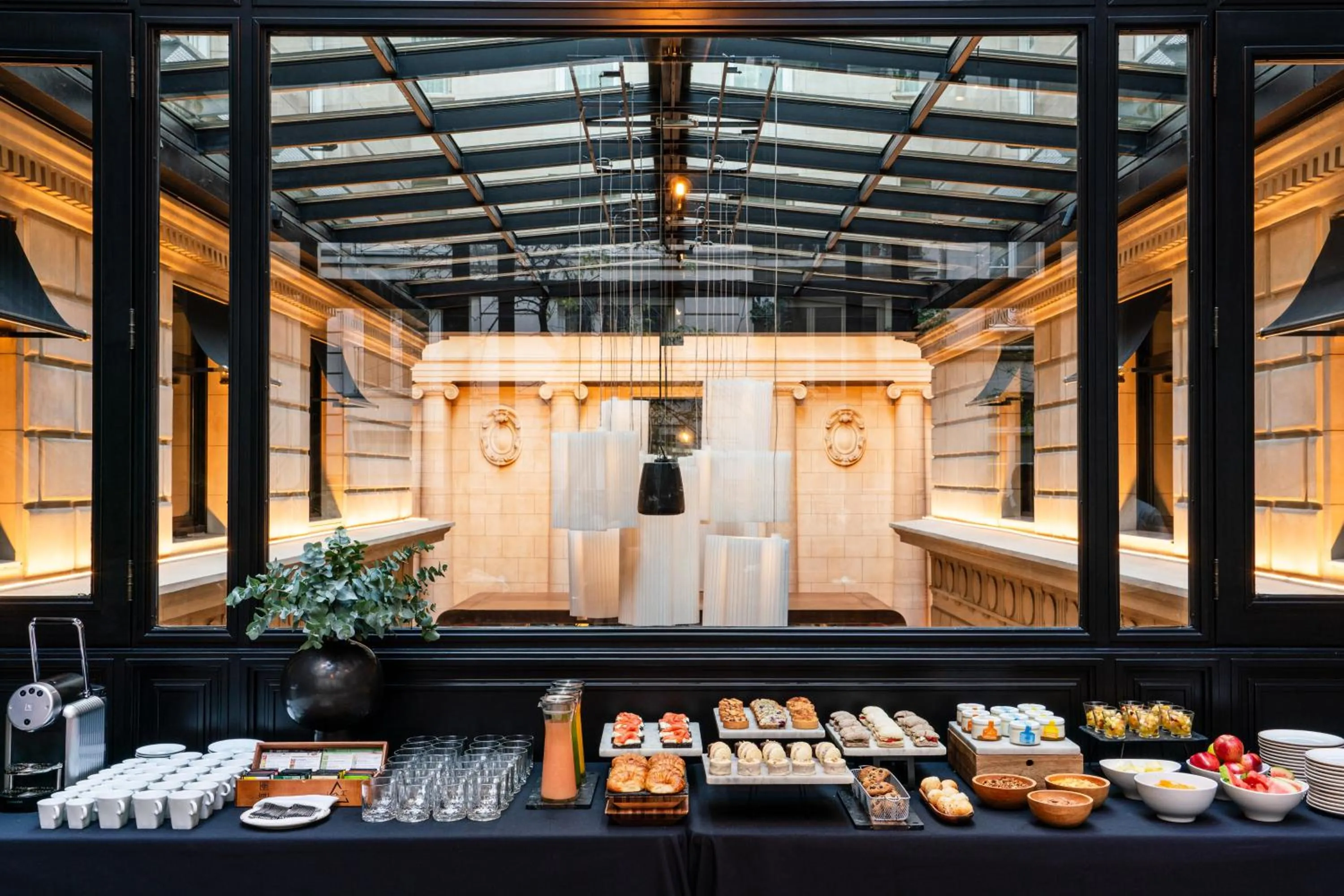 Food and drinks in Casa Lucia Member of Melia Collection