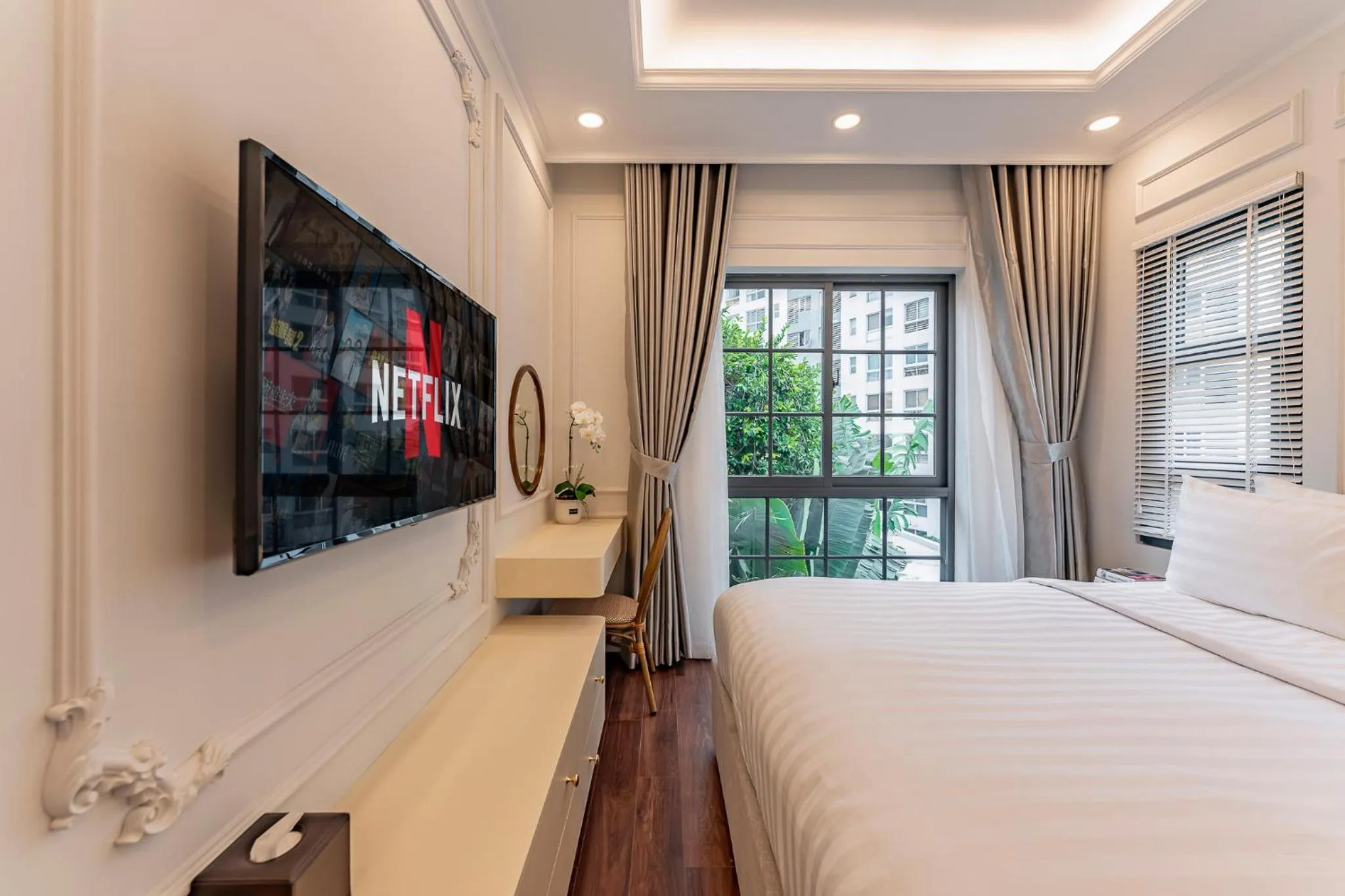 Photo of the whole room, Bed in Golden Sun Apartment & Hotel