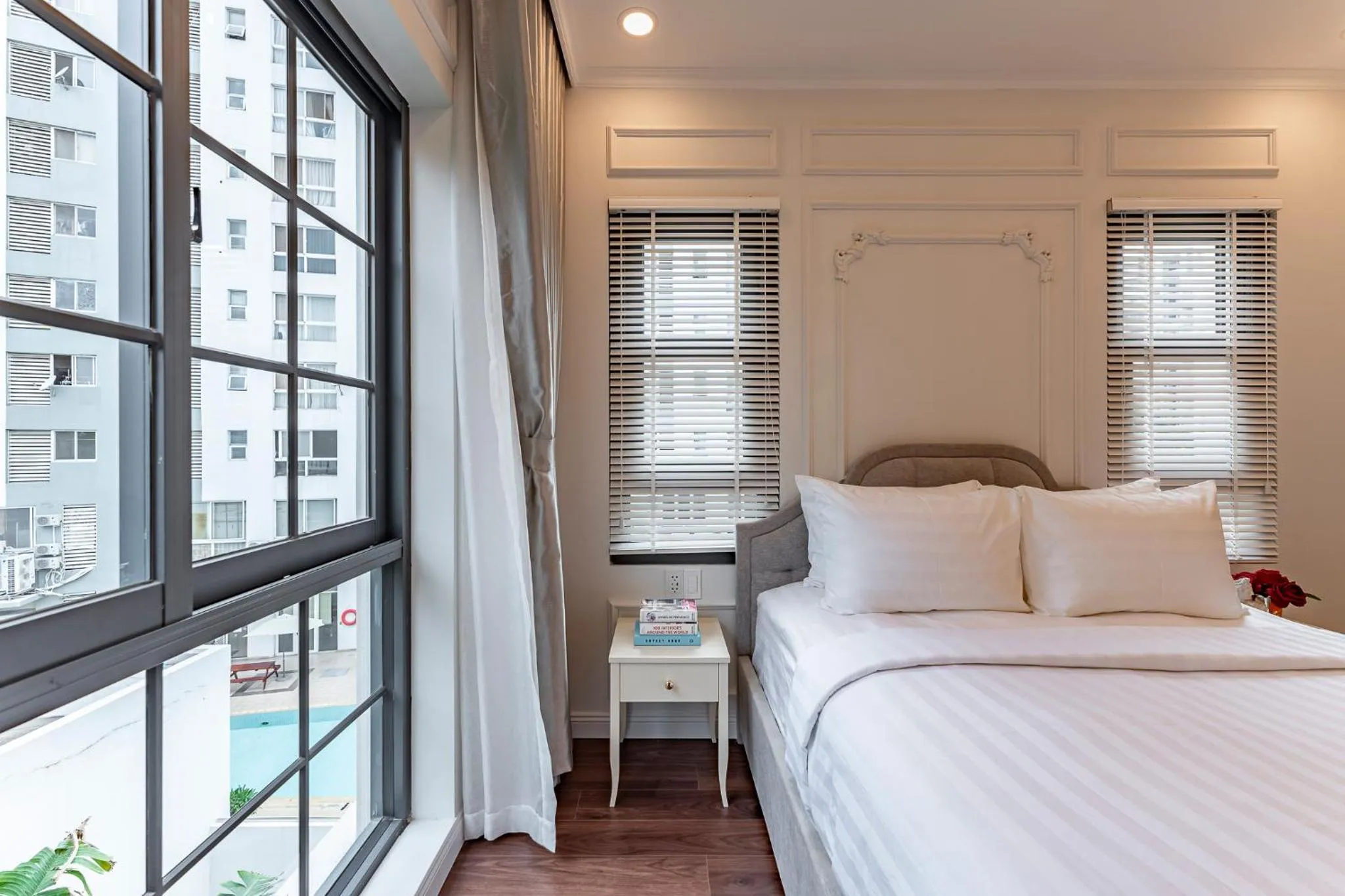 Bed in Golden Sun Apartment & Hotel